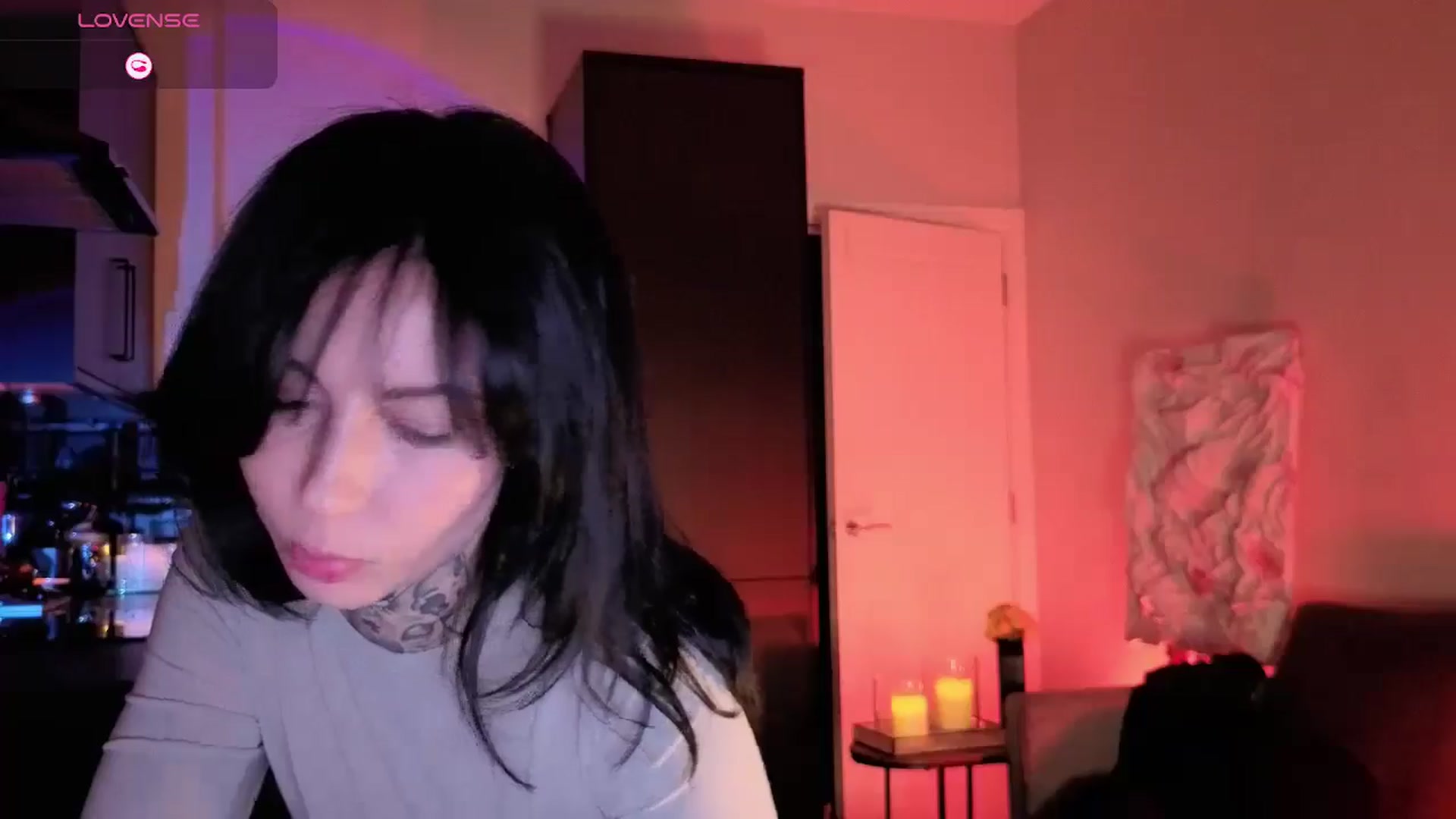 Gallery image thumbnail from Alice's myfreecams stream on, 12/23/2025, 09:10 image 17 of 20