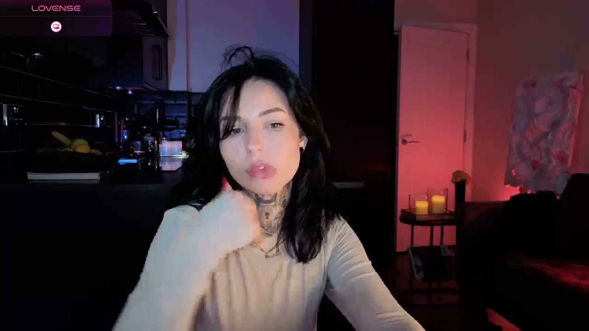 Gallery image thumbnail from Alice's myfreecams stream on, 12/23/2025, 09:10 image 12 of 20