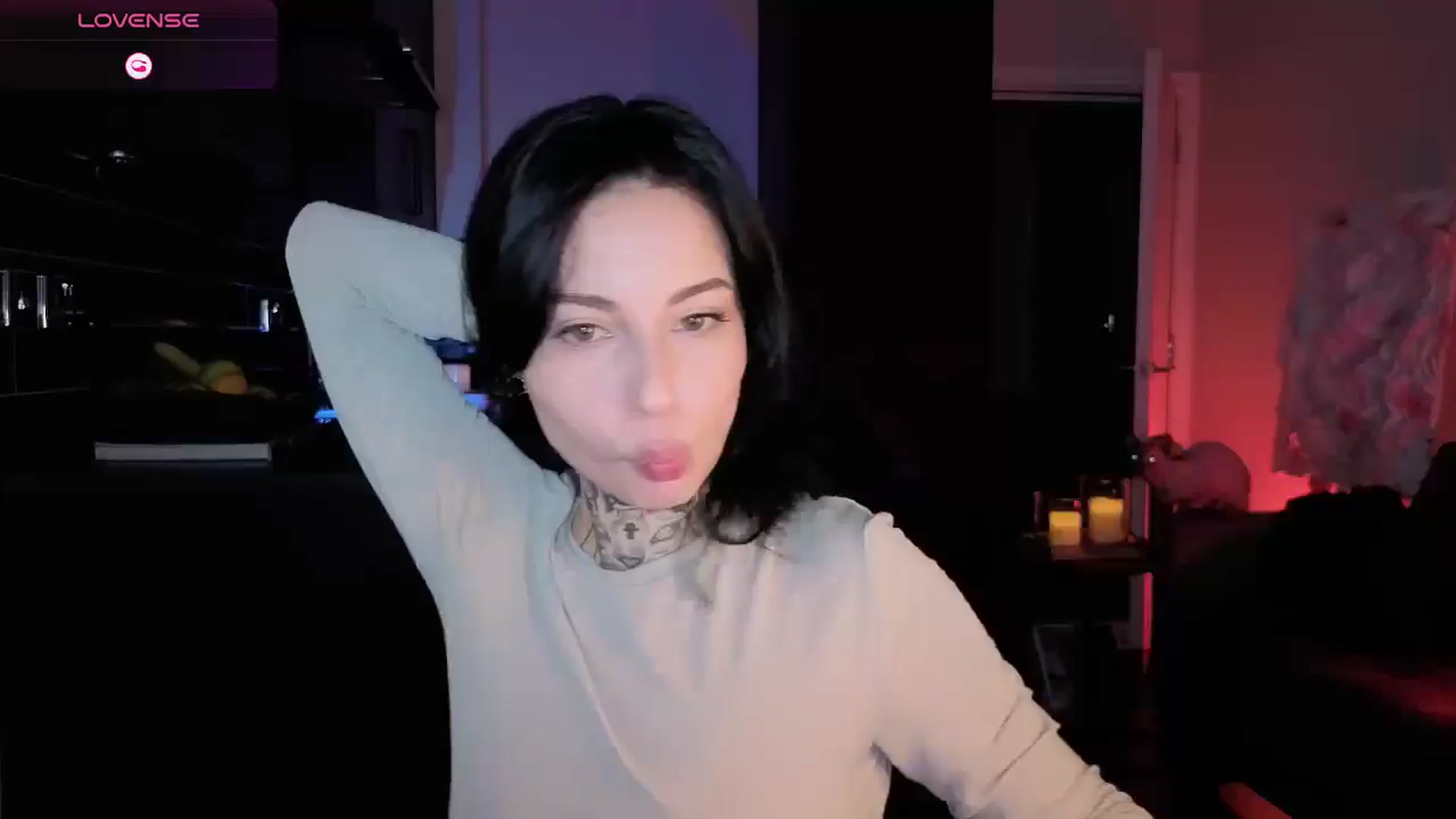 Gallery image thumbnail from Alice's myfreecams stream on, 12/23/2025, 11:36 image 3 of 20
