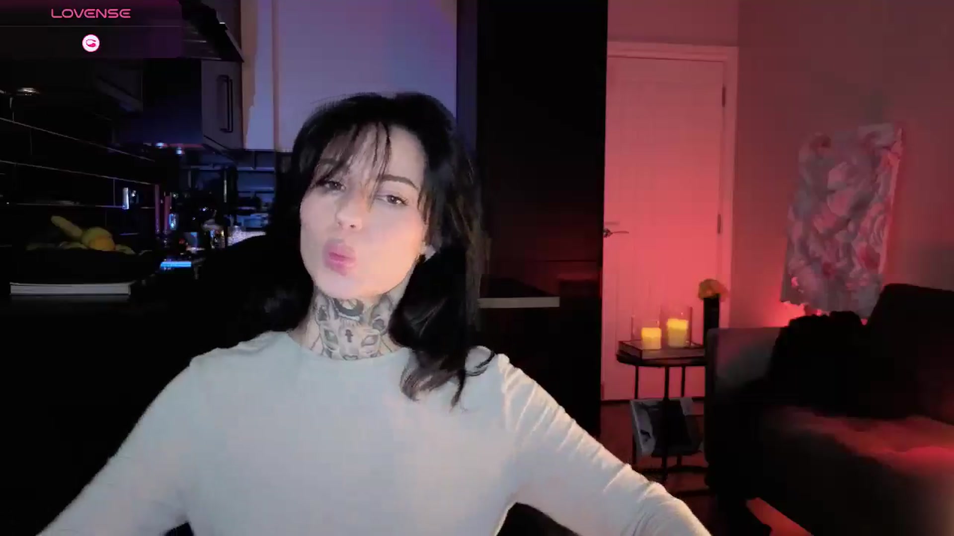 Gallery image thumbnail from Alice's myfreecams stream on, 12/23/2025, 11:36 image 14 of 20