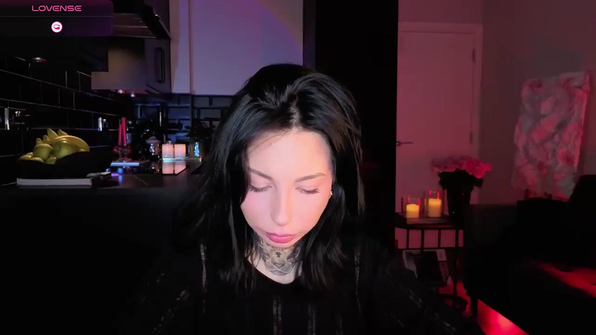 Gallery image thumbnail from Alice's myfreecams stream on, 12/25/2025, 03:50 image 7 of 20