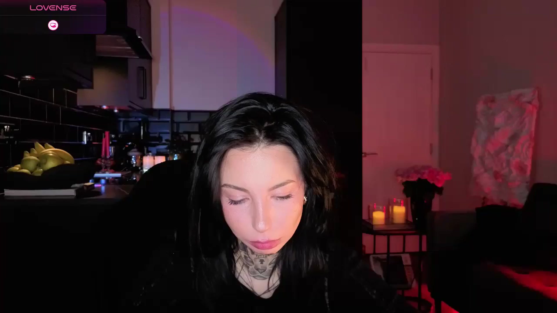 Gallery image thumbnail from Alice's myfreecams stream on, 12/25/2025, 03:50 image 13 of 20
