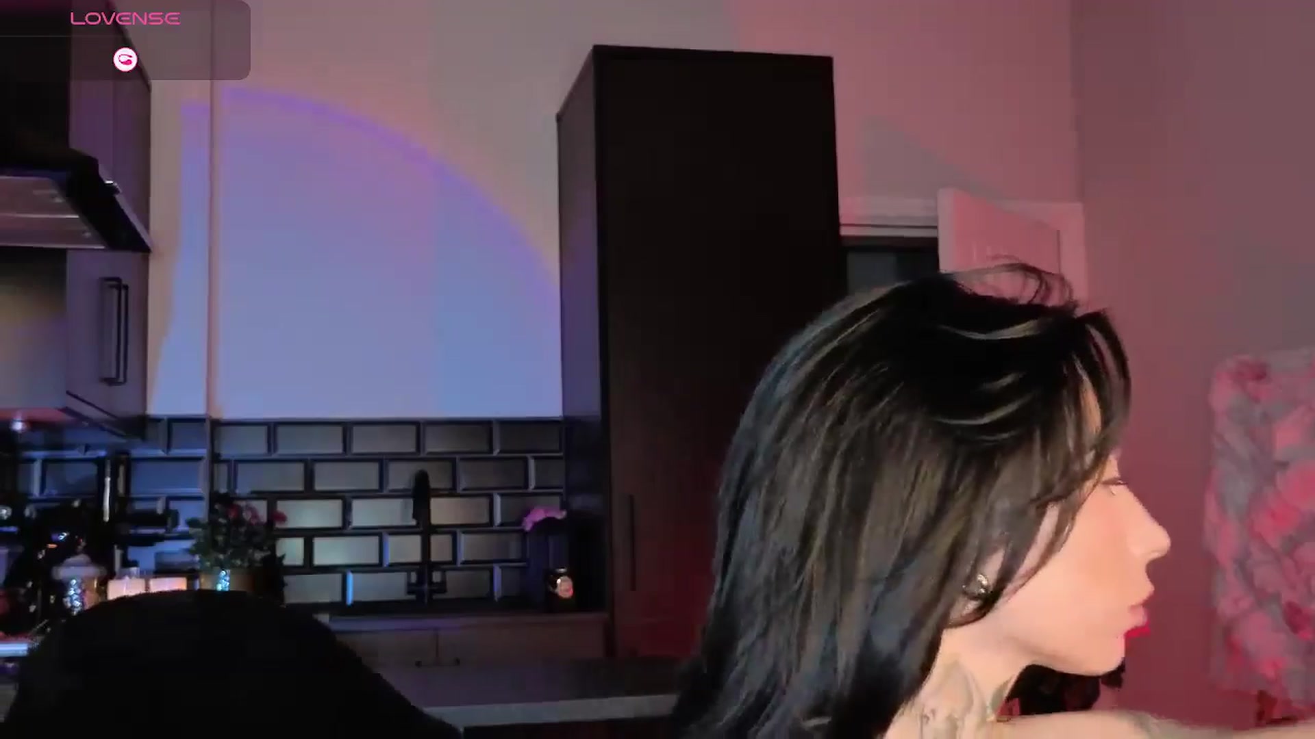 Gallery image thumbnail from Alice's myfreecams stream on, 12/25/2025, 04:58 image 11 of 20