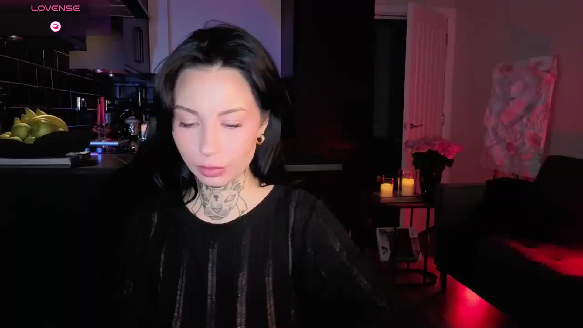 Gallery image thumbnail from Alice's myfreecams stream on, 12/25/2025, 04:58 image 7 of 20