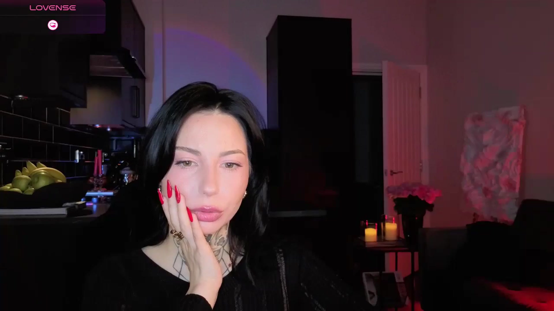 Gallery image thumbnail from Alice's myfreecams stream on, 12/25/2025, 04:58 image 3 of 20