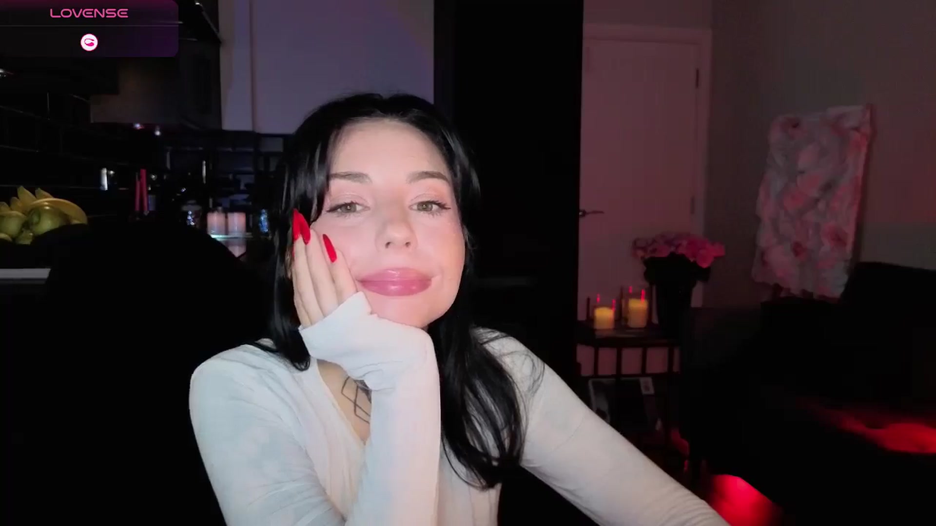Gallery image thumbnail from Alice's myfreecams stream on, 12/25/2025, 07:23 image 14 of 20