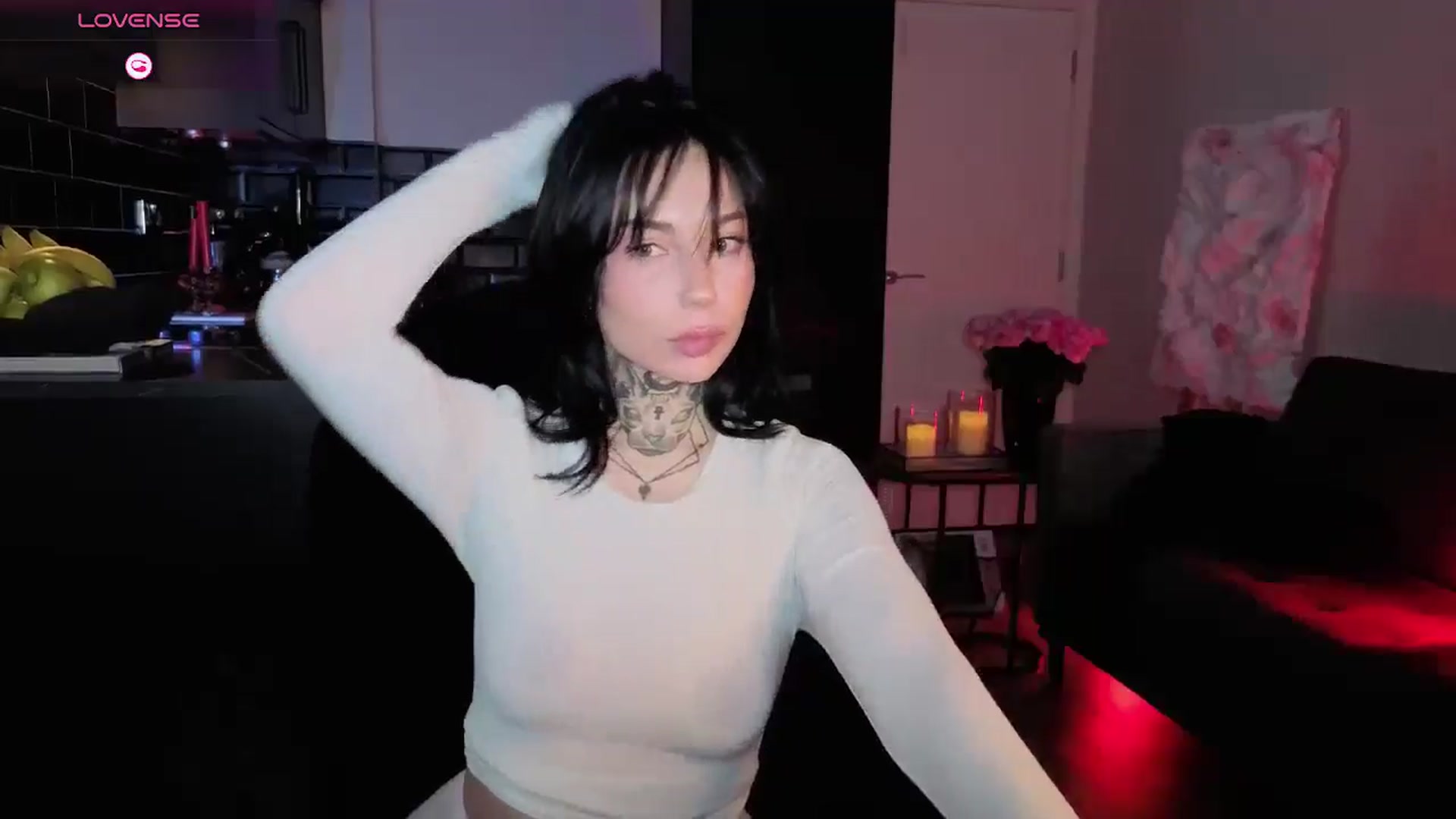 Gallery image thumbnail from Alice's myfreecams stream on, 12/25/2025, 07:23 image 5 of 20