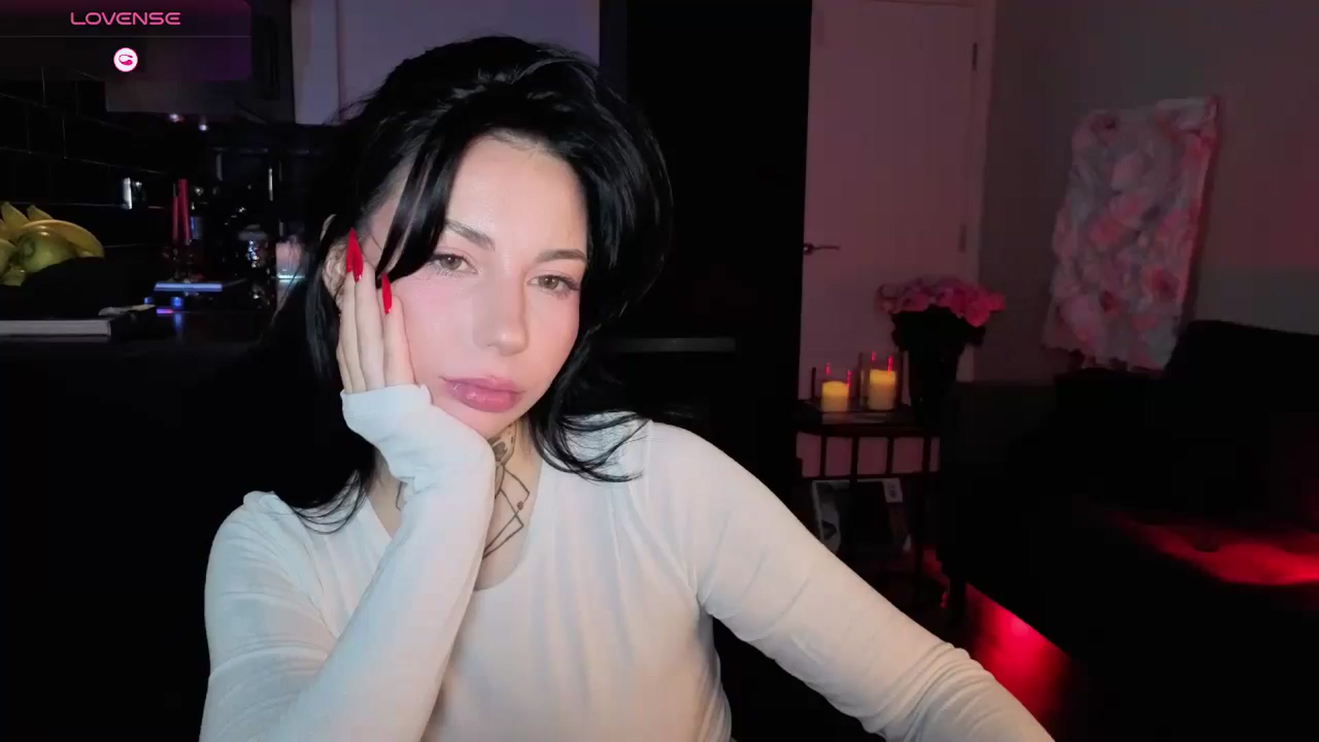 Gallery image thumbnail from Alice's myfreecams stream on, 12/25/2025, 07:23 image 1 of 20