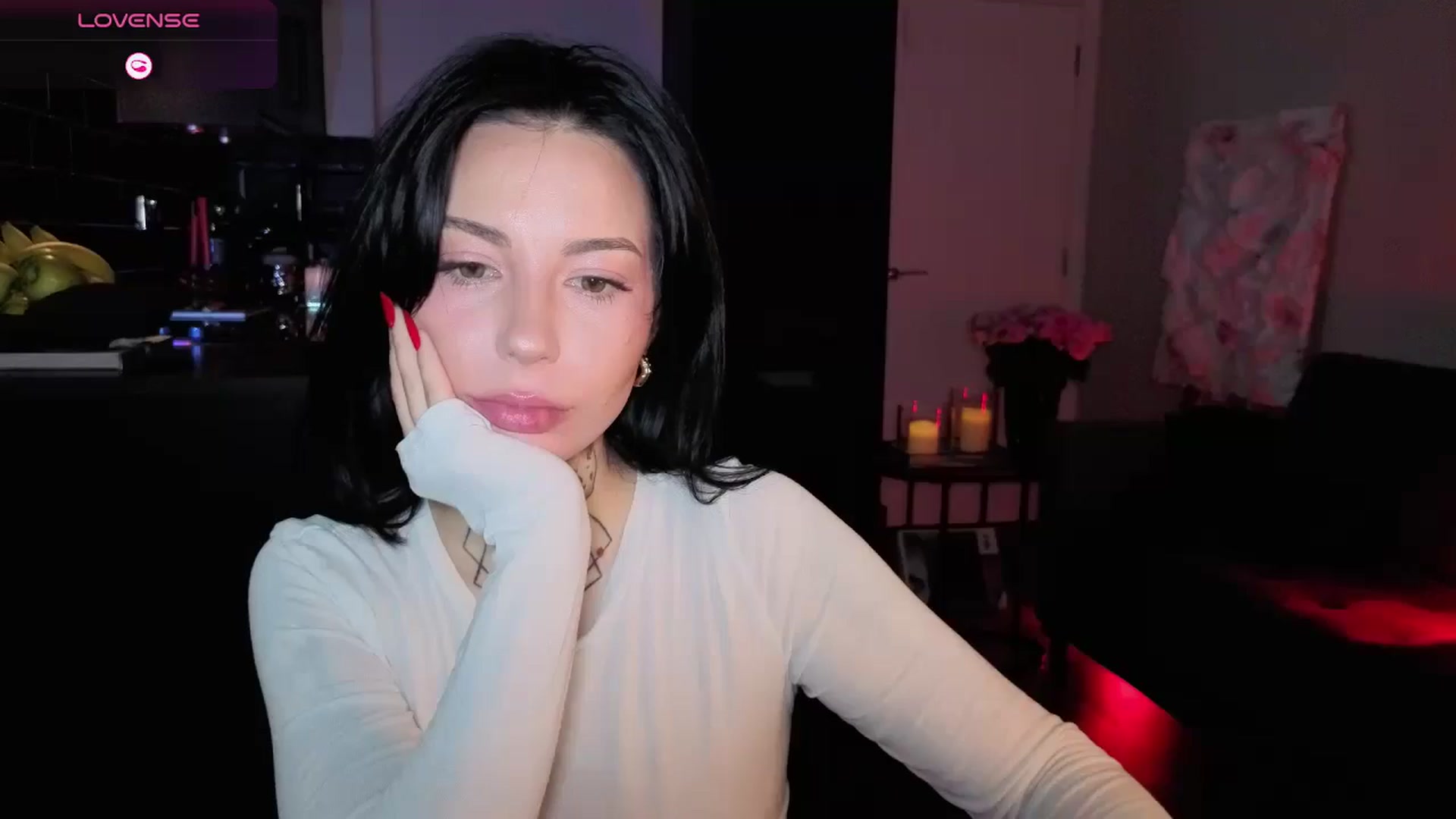 Gallery image thumbnail from Alice's myfreecams stream on, 12/25/2025, 07:23 image 2 of 20