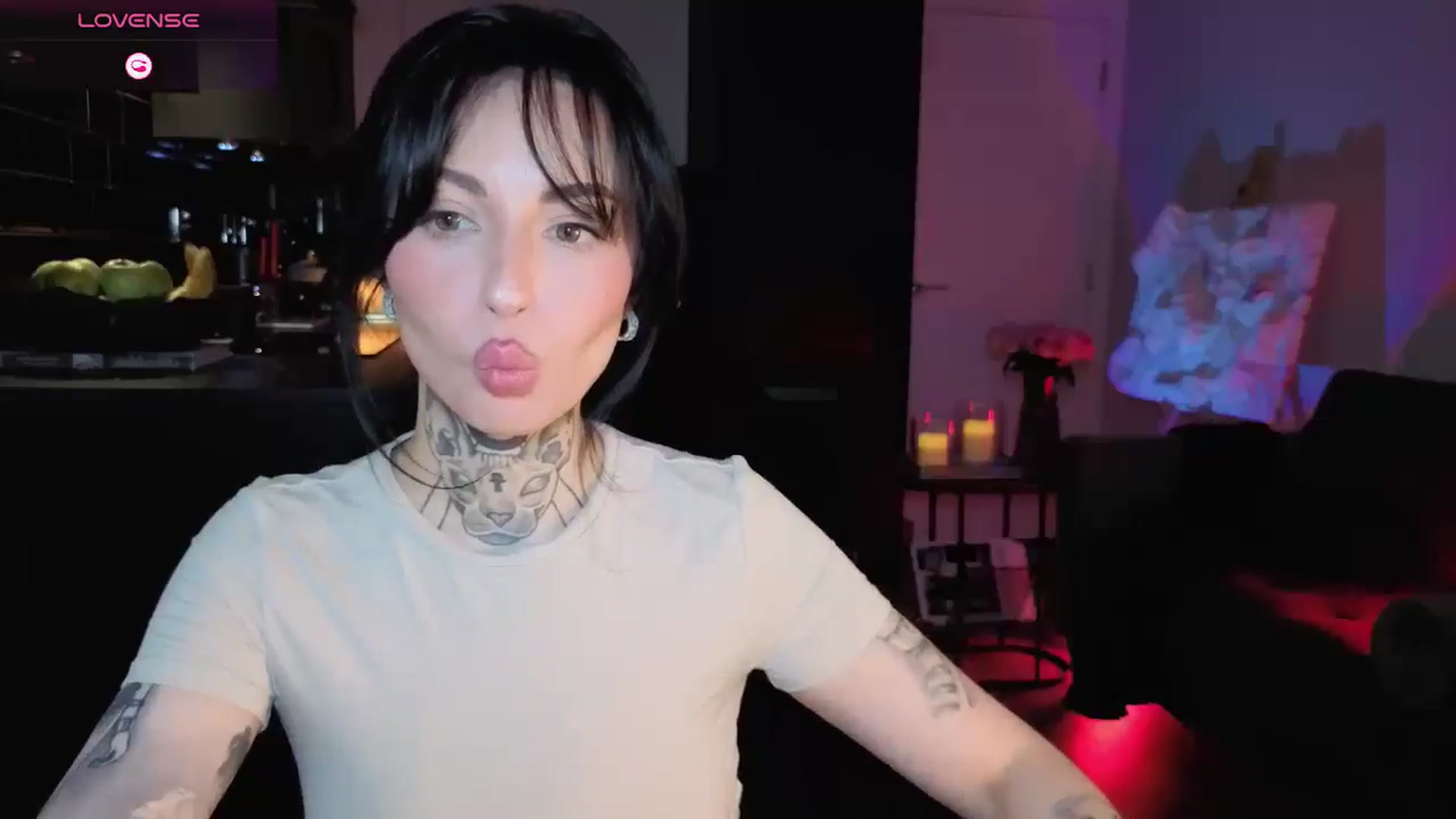 Gallery image thumbnail from Alice's myfreecams stream on, 12/30/2025, 10:06 image 2 of 20