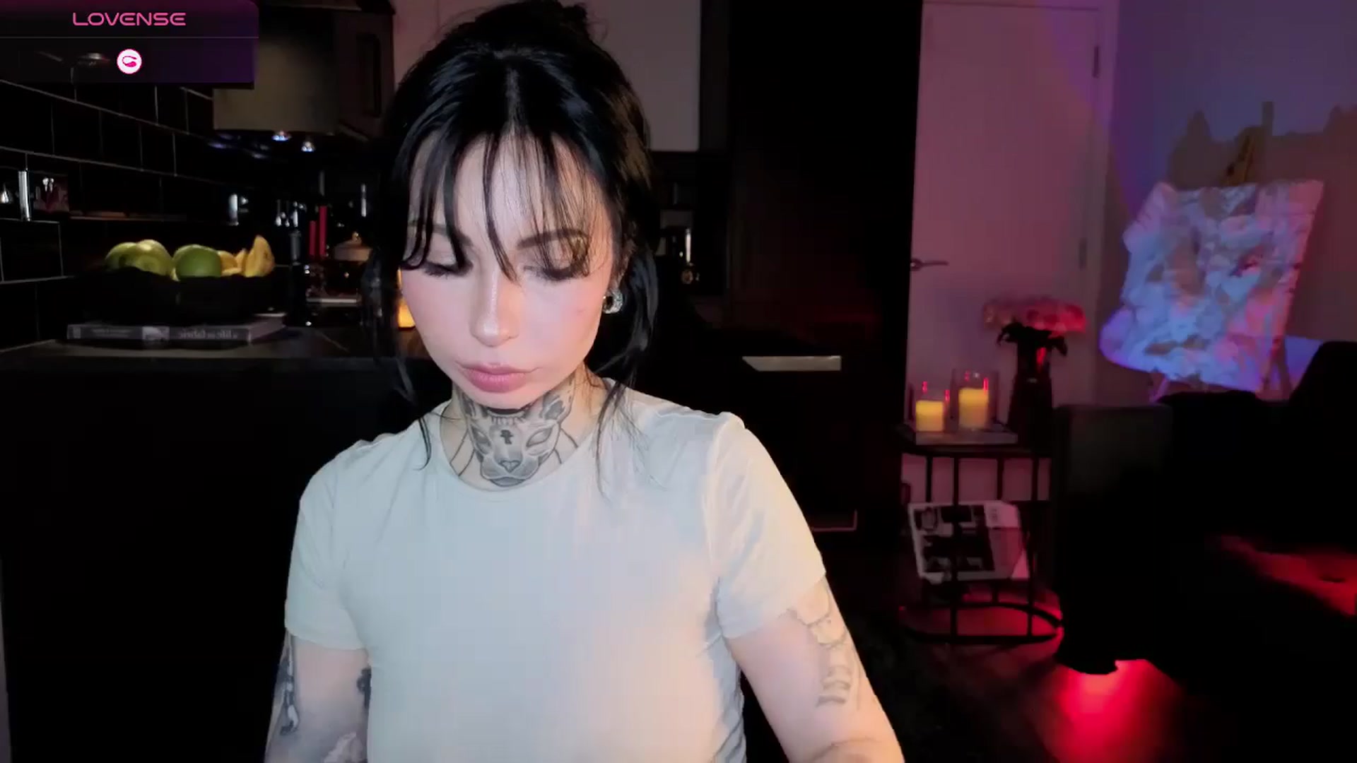 Gallery image thumbnail from Alice's myfreecams stream on, 12/30/2025, 10:06 image 9 of 20