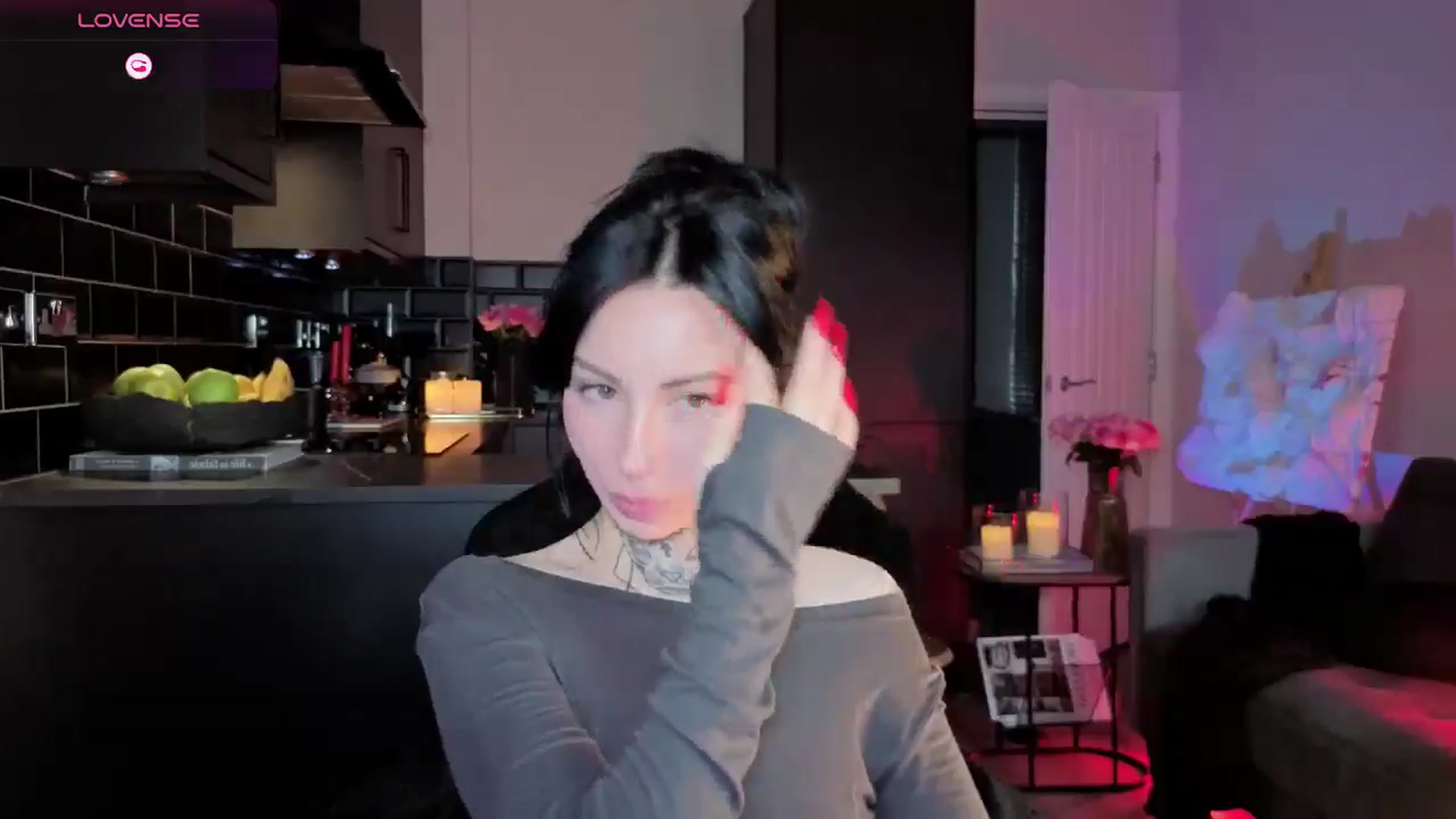Gallery image thumbnail from Alice's myfreecams stream on, 12/30/2025, 10:53 image 13 of 20