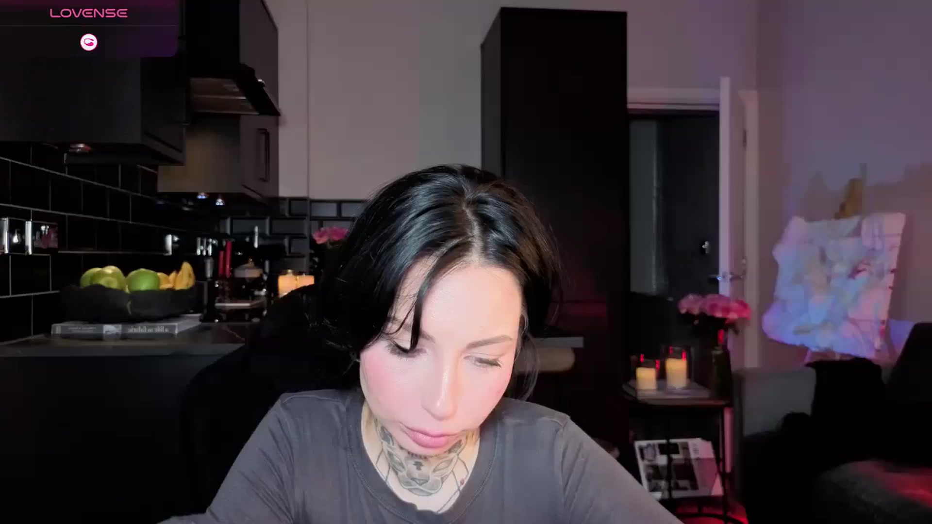 Gallery image thumbnail from Alice's myfreecams stream on, 12/30/2025, 11:42 image 11 of 20