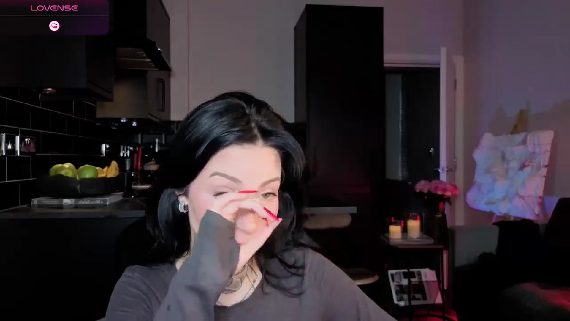 Gallery image thumbnail from Alice's myfreecams stream on, 12/30/2025, 11:42 image 15 of 20