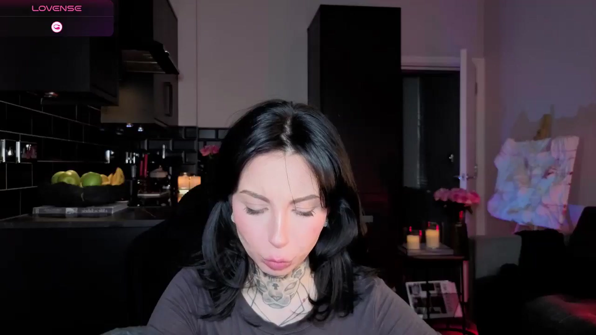 Gallery image thumbnail from Alice's myfreecams stream on, 12/30/2025, 12:06 image 3 of 20