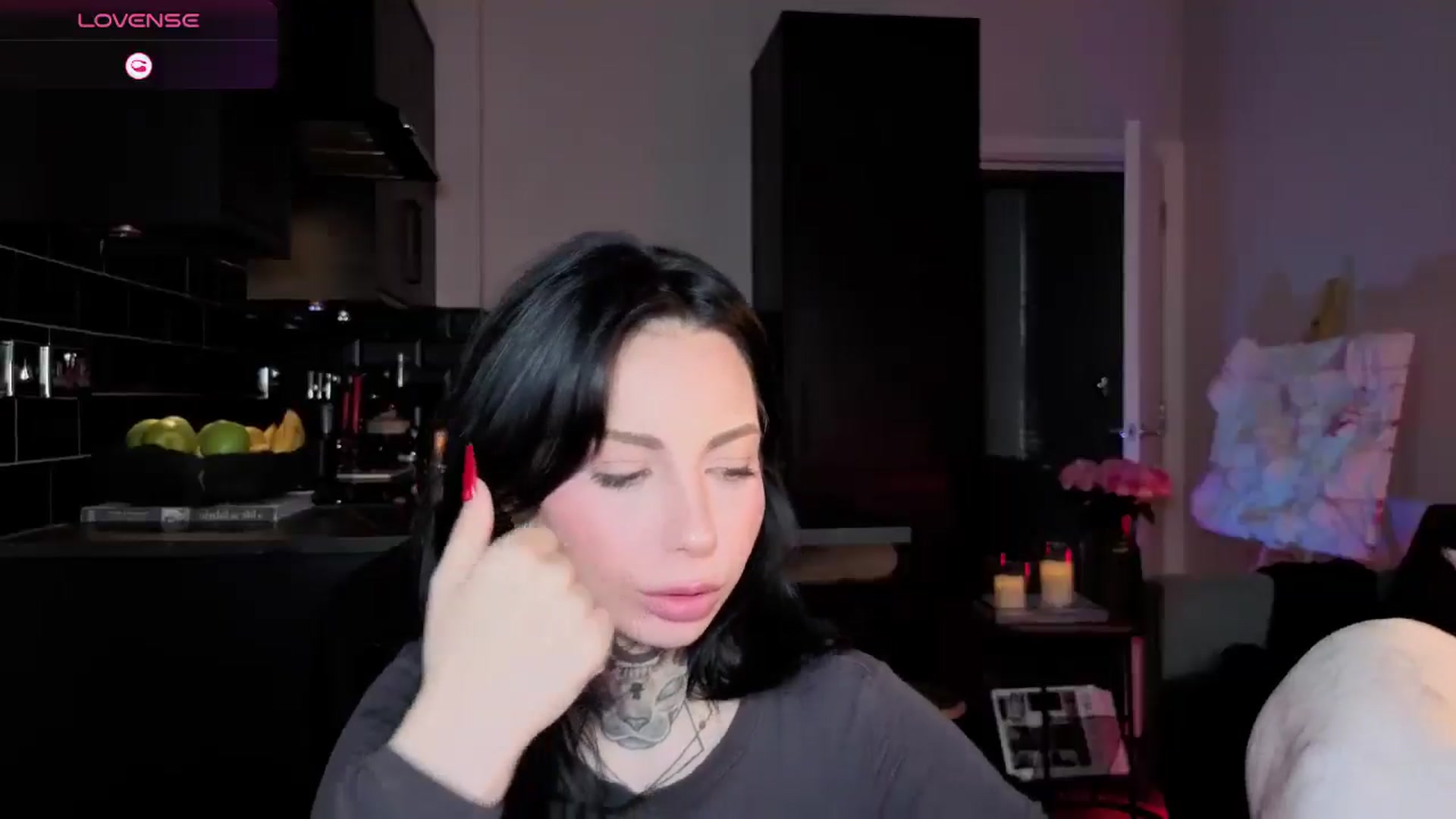 Gallery image thumbnail from Alice's myfreecams stream on, 12/30/2025, 12:06 image 6 of 20