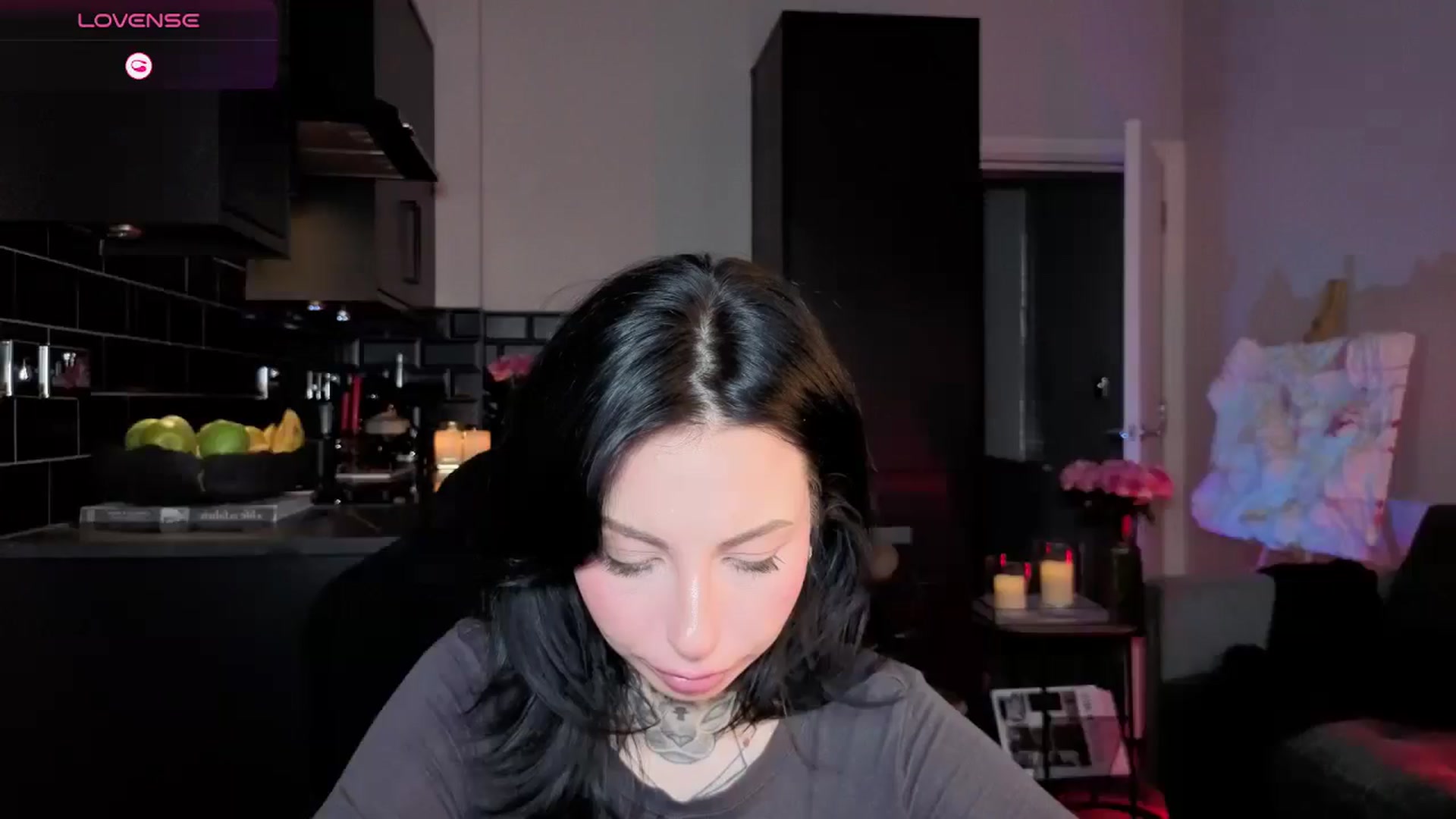Gallery image thumbnail from Alice's myfreecams stream on, 12/30/2025, 12:06 image 7 of 20