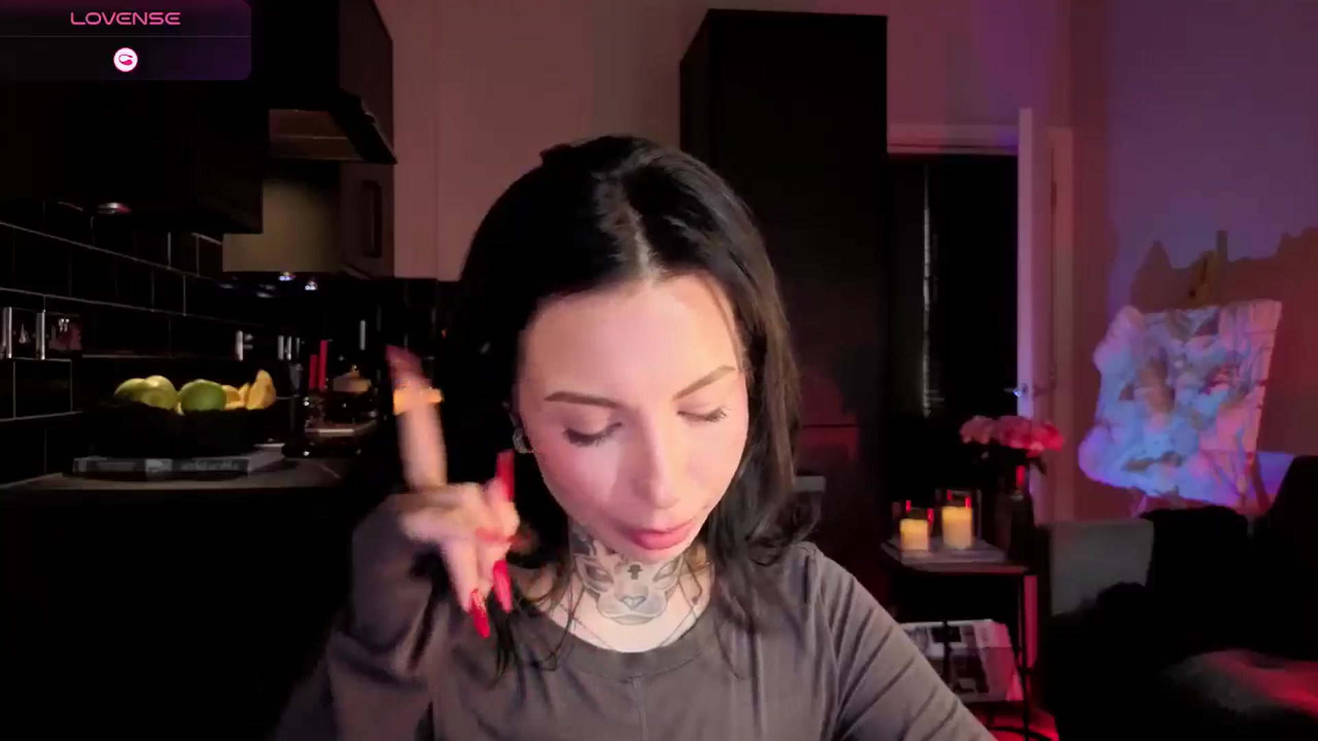 Gallery image thumbnail from Alice's myfreecams stream on, 12/30/2025, 13:11 image 13 of 20
