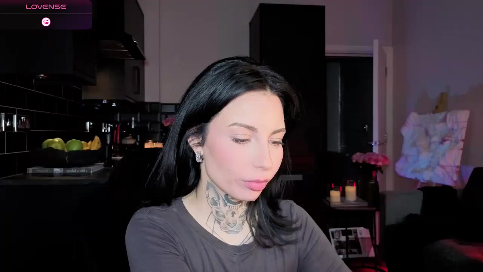 Gallery image thumbnail from Alice's myfreecams stream on, 12/30/2025, 13:11 image 18 of 20