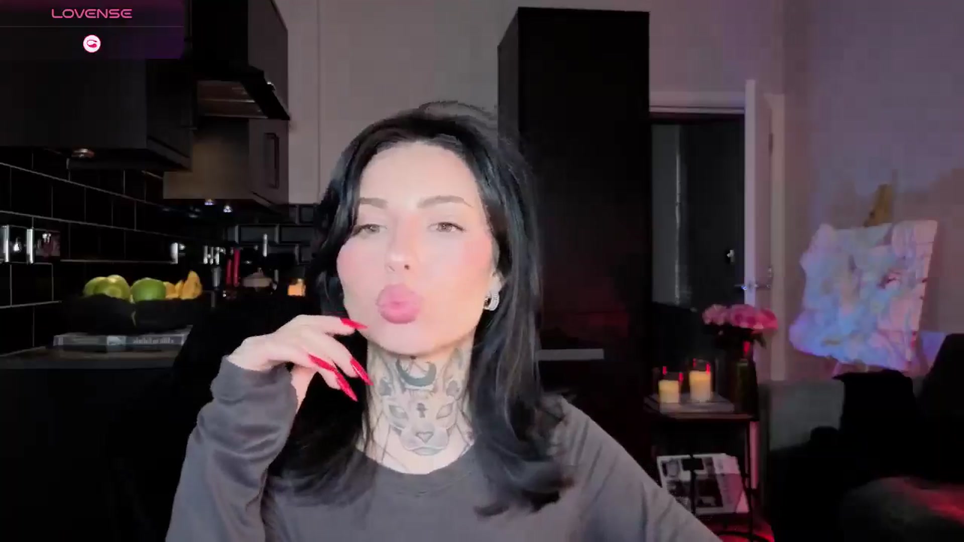 Gallery image thumbnail from Alice's myfreecams stream on, 12/30/2025, 13:11 image 8 of 20