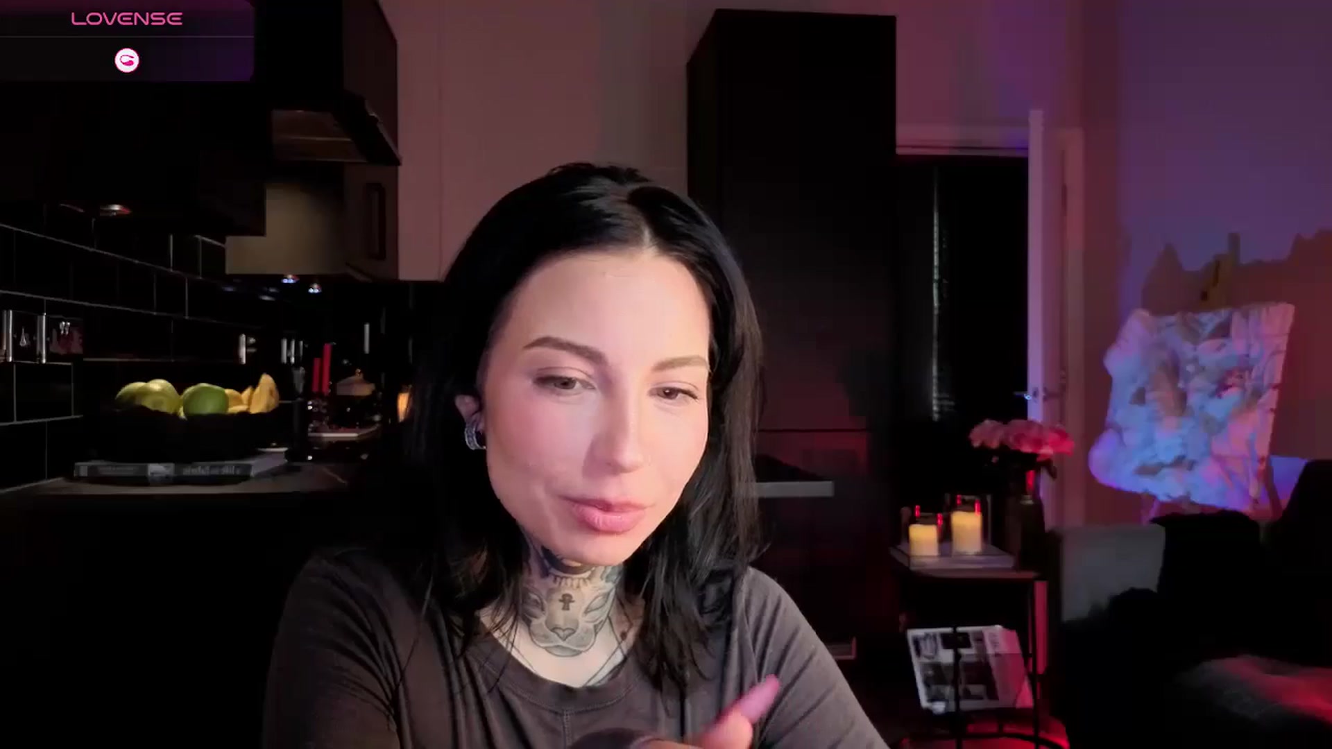 Gallery image thumbnail from Alice's myfreecams stream on, 12/30/2025, 13:11 image 14 of 20