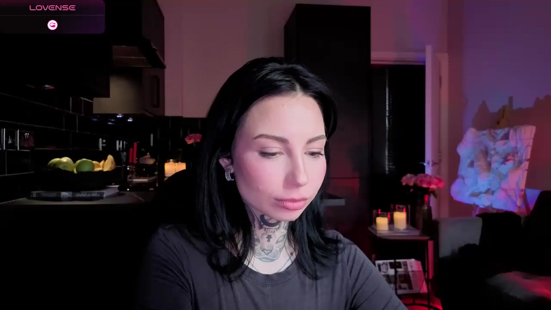 Gallery image thumbnail from Alice's myfreecams stream on, 12/30/2025, 13:11 image 15 of 20