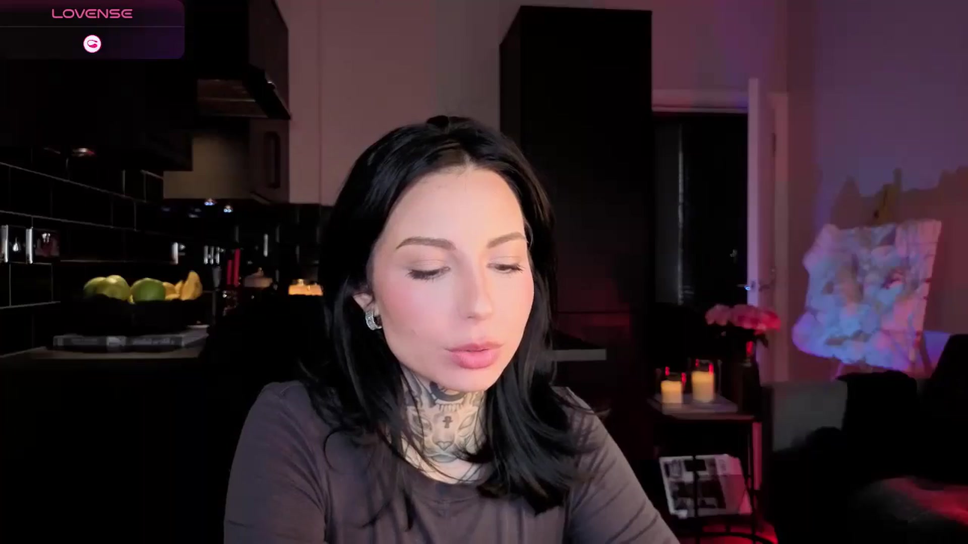 Gallery image thumbnail from Alice's myfreecams stream on, 12/30/2025, 13:11 image 10 of 20