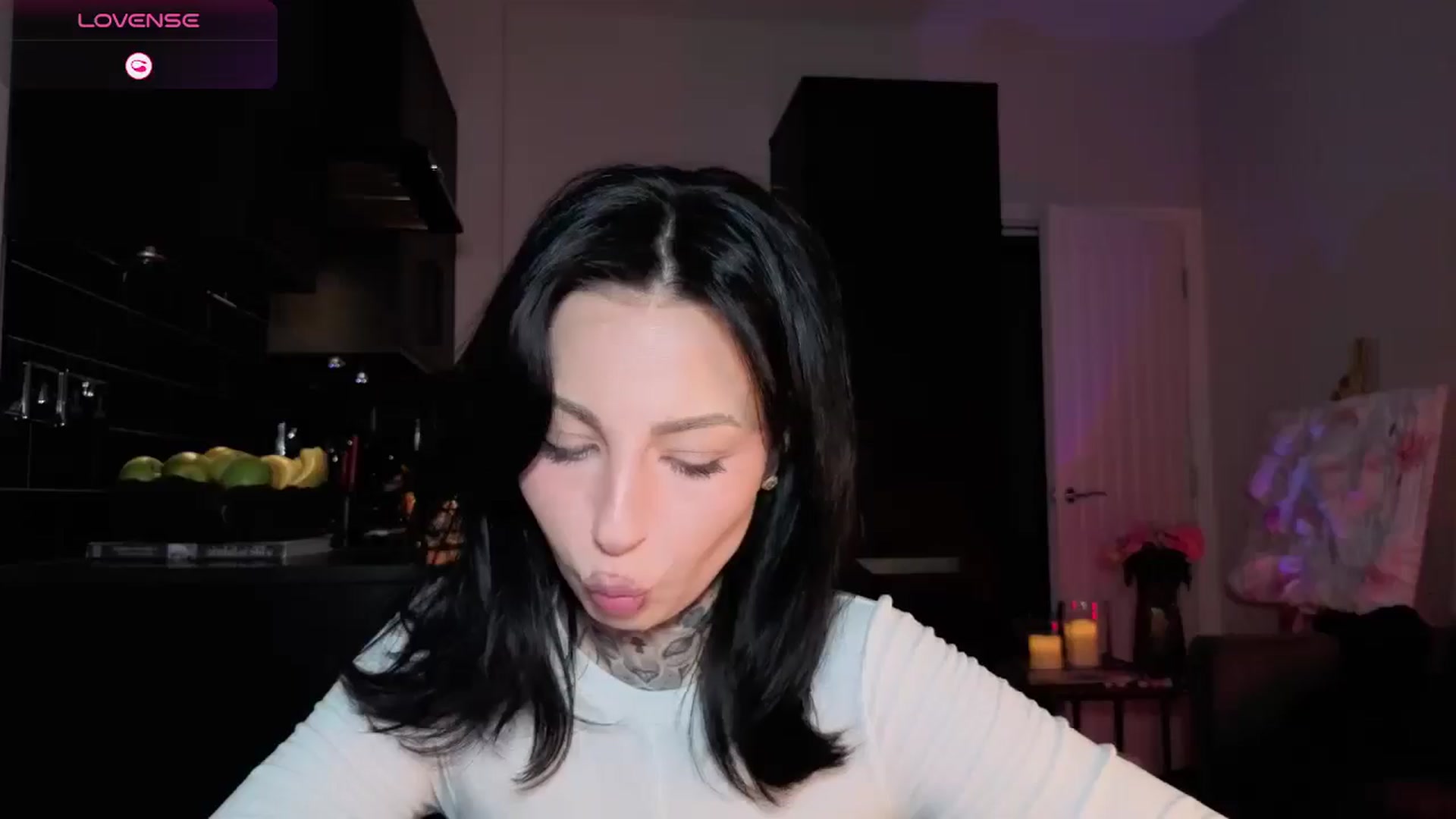 Gallery image thumbnail from Alice's myfreecams stream on, 01/02/2026, 06:32 image 17 of 20