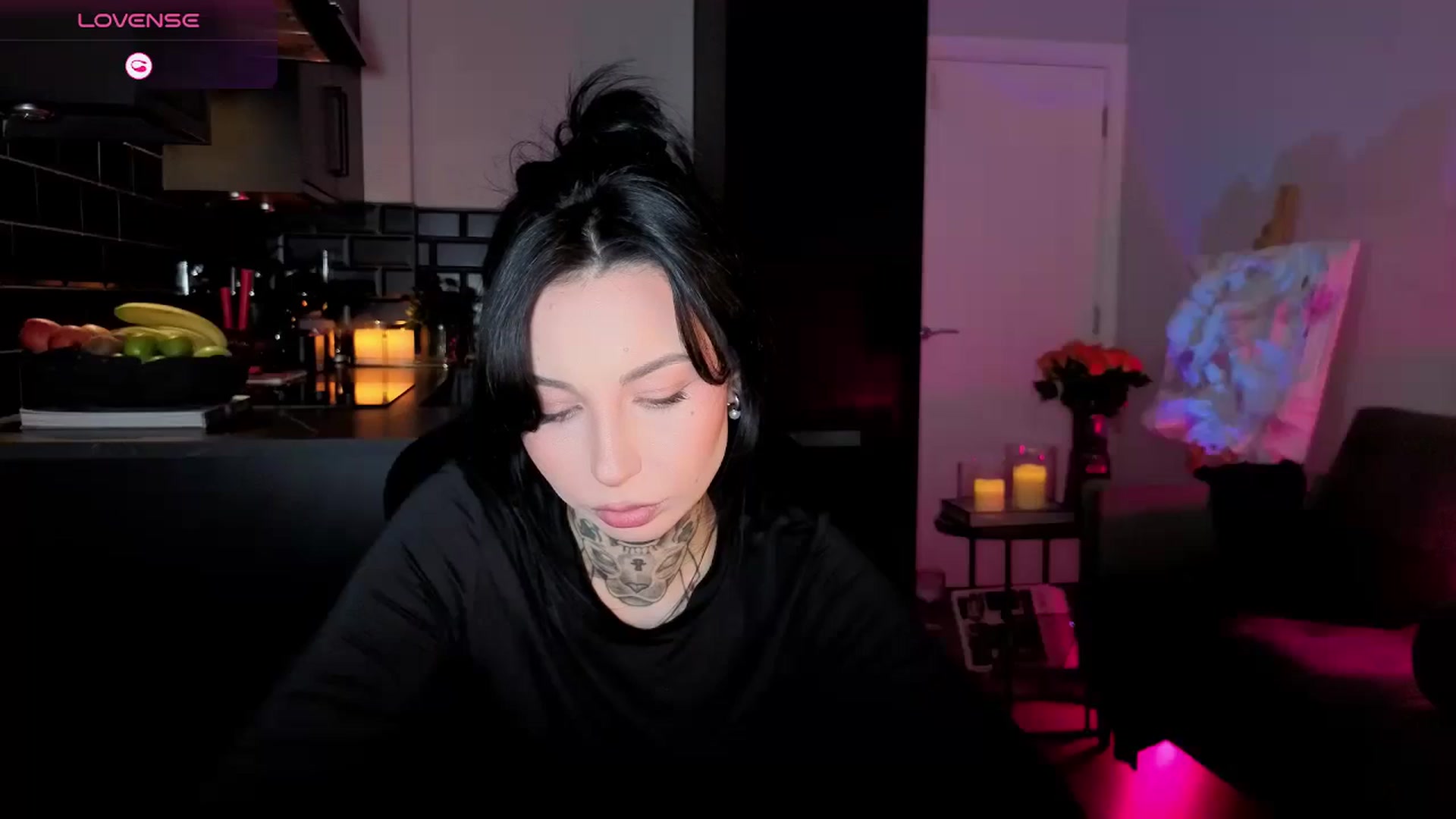 Gallery image thumbnail from Alice's myfreecams stream on, 01/18/2026, 19:27 image 16 of 20