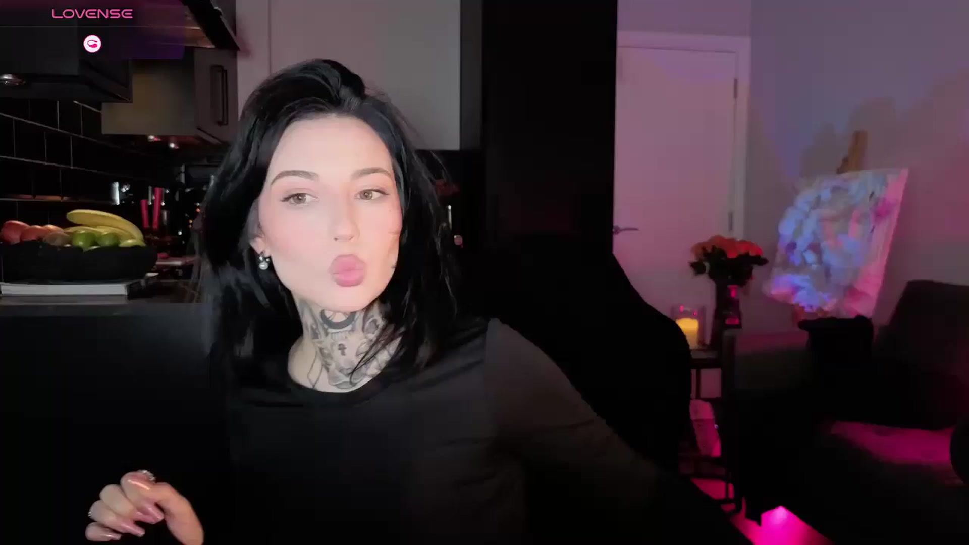 Gallery image thumbnail from Alice's myfreecams stream on, 01/18/2026, 19:27 image 3 of 20