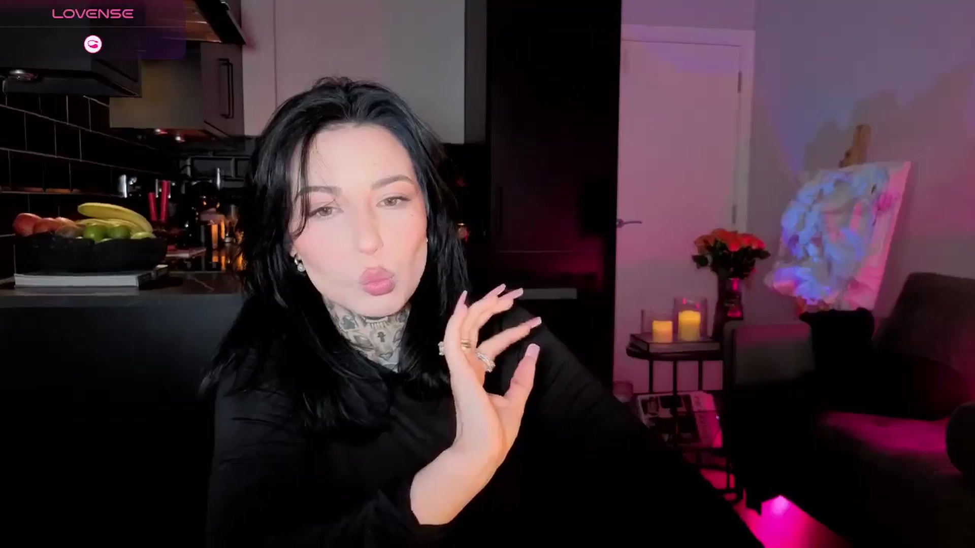 Gallery image thumbnail from Alice's myfreecams stream on, 01/18/2026, 19:27 image 12 of 20