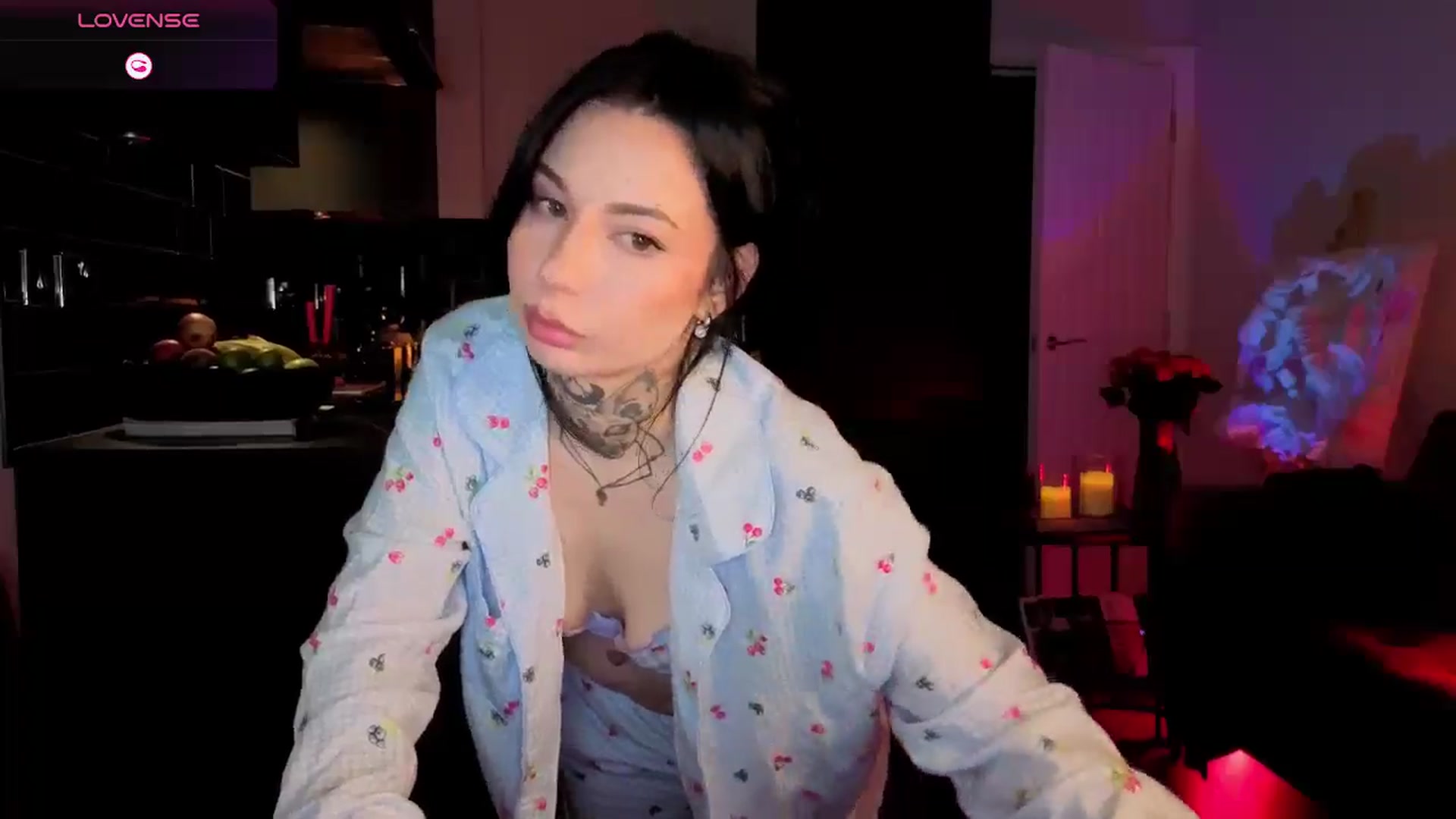 Gallery image thumbnail from Alice's myfreecams stream on, 01/18/2026, 23:07 image 11 of 20