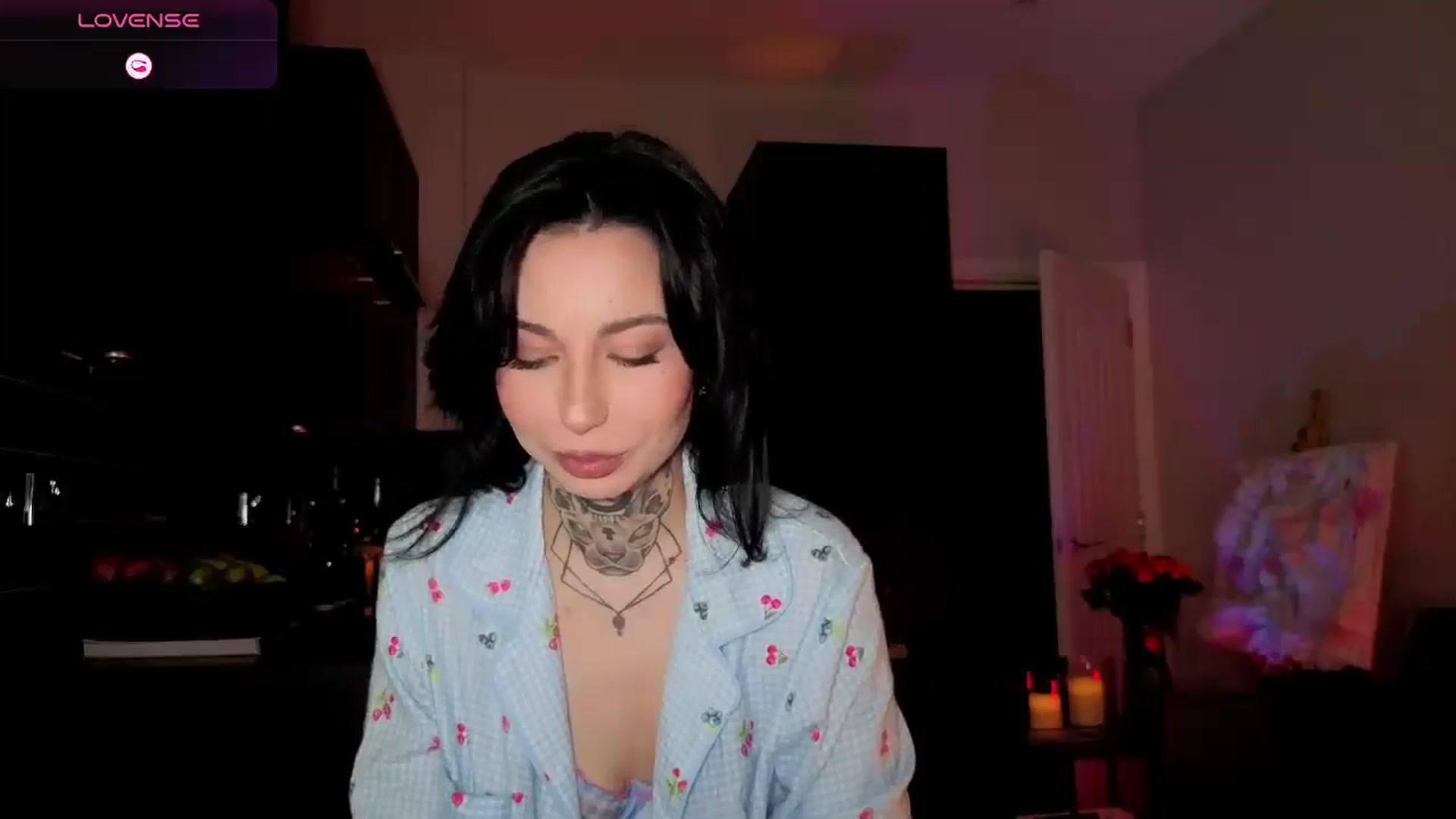 Gallery image thumbnail from Alice's myfreecams stream on, 01/18/2026, 23:07 image 2 of 20
