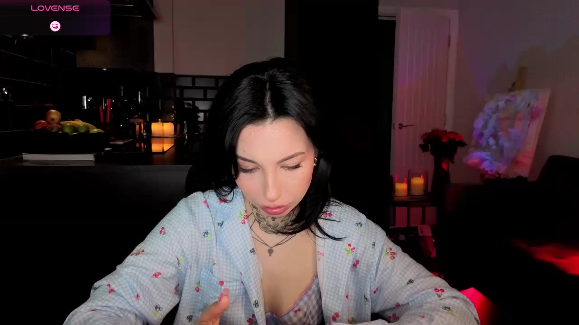 Gallery image thumbnail from Alice's myfreecams stream on, 01/19/2026, 24:07 image 6 of 20