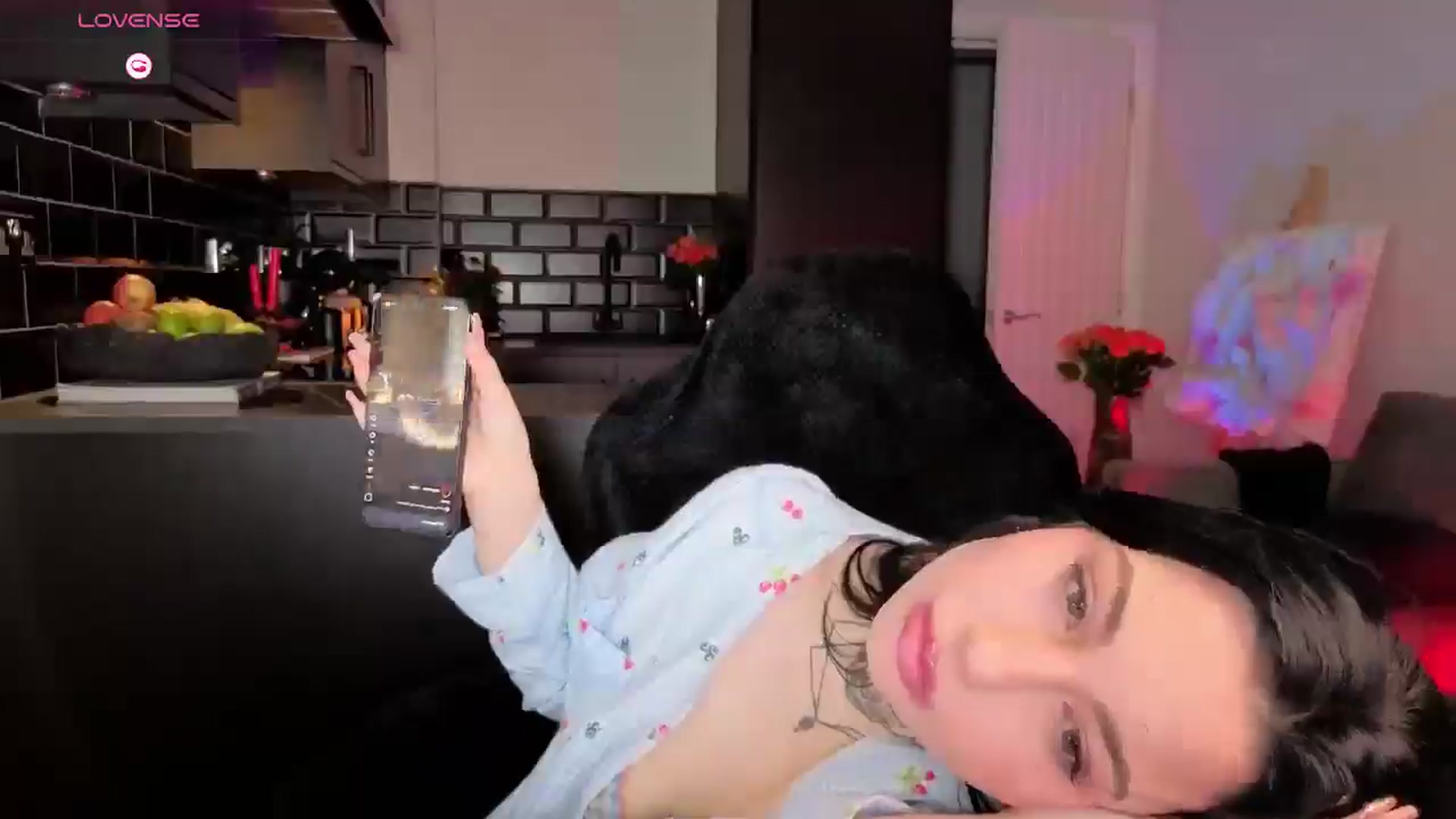 Gallery image thumbnail from Alice's myfreecams stream on, 01/19/2026, 24:07 image 5 of 20