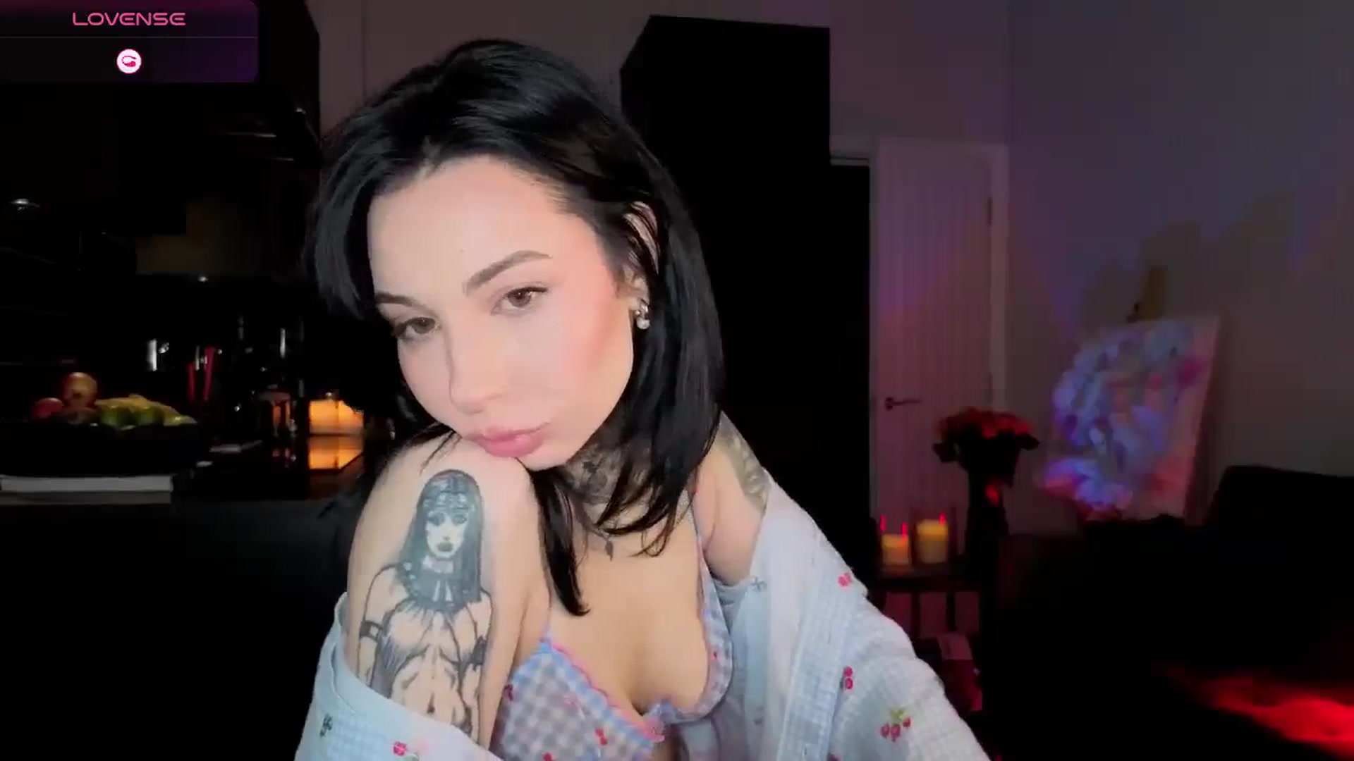 Gallery image thumbnail from Alice's myfreecams stream on, 01/19/2026, 24:07 image 20 of 20