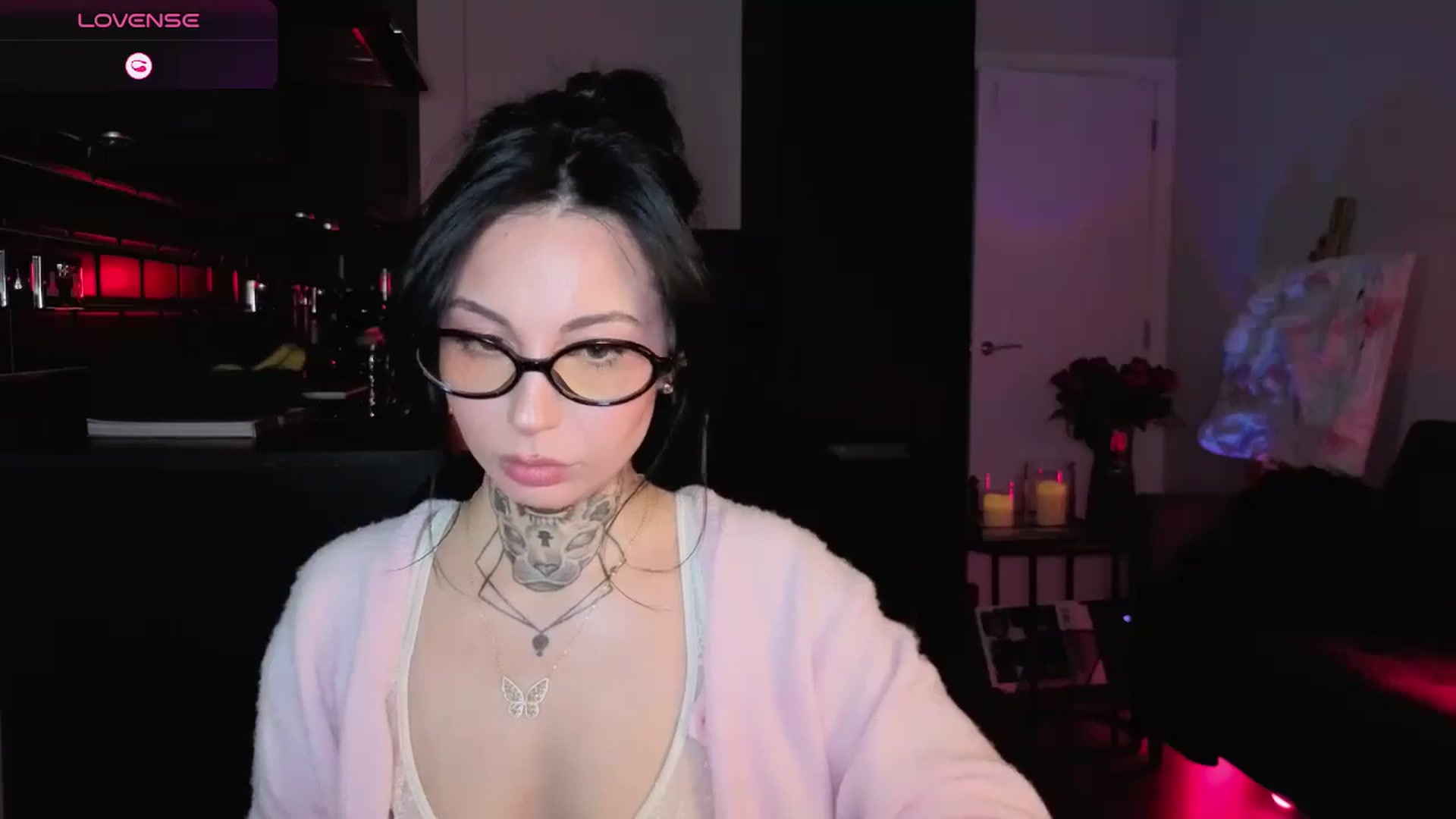 Gallery image thumbnail from Alice's myfreecams stream on, 01/26/2026, 24:00 image 9 of 20