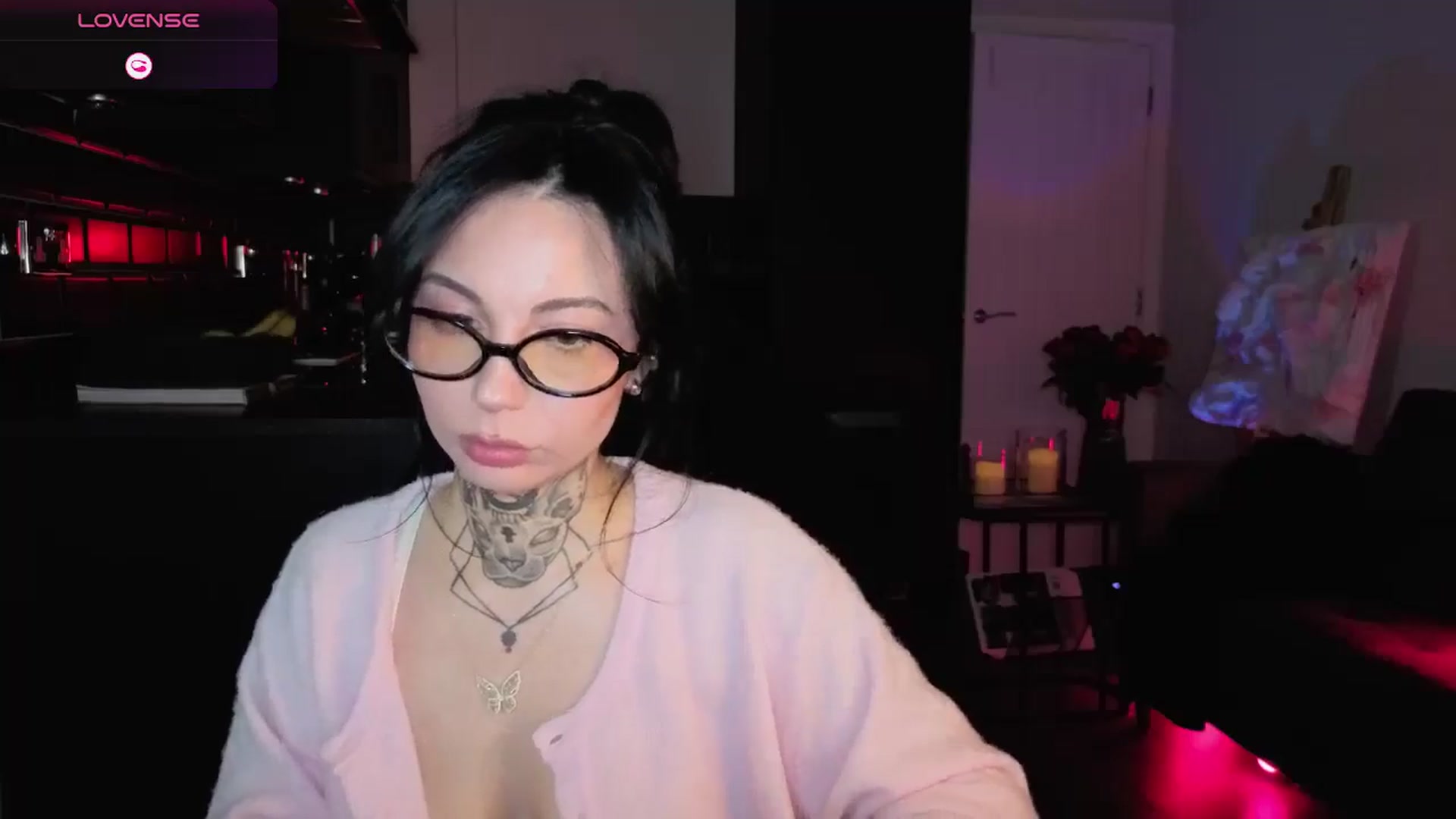 Gallery image thumbnail from Alice's myfreecams stream on, 01/26/2026, 24:00 image 15 of 20