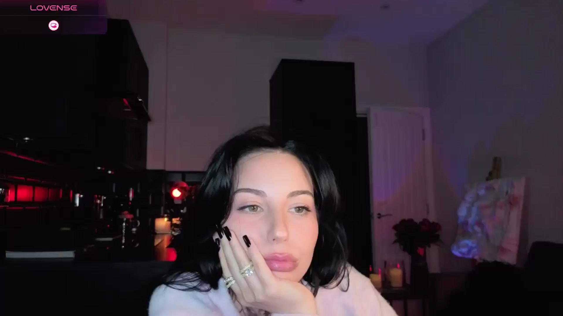 Gallery image thumbnail from Alice's myfreecams stream on, 01/26/2026, 09:27 image 16 of 20