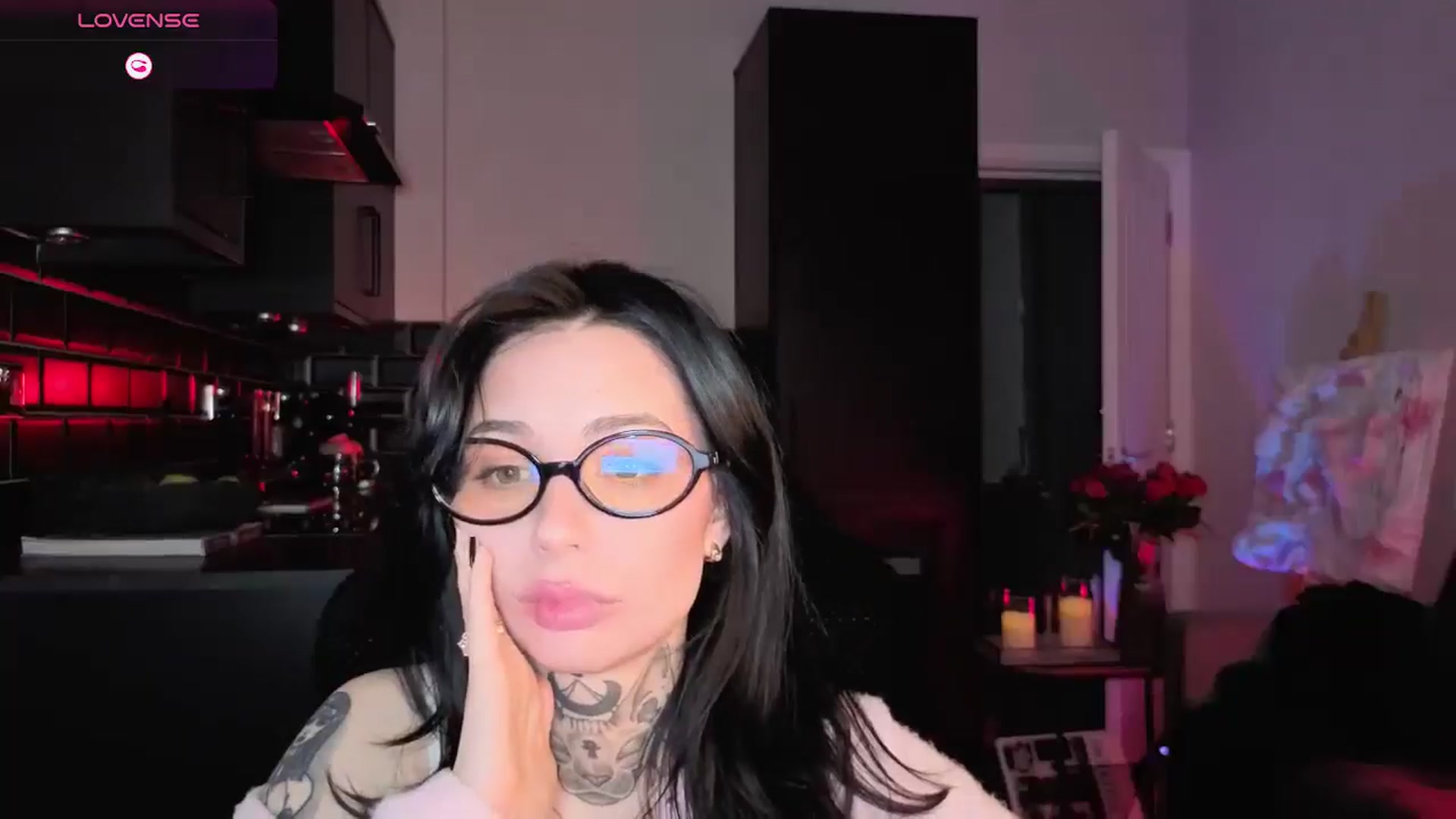 Gallery image thumbnail from Alice's myfreecams stream on, 01/26/2026, 10:06 image 18 of 20