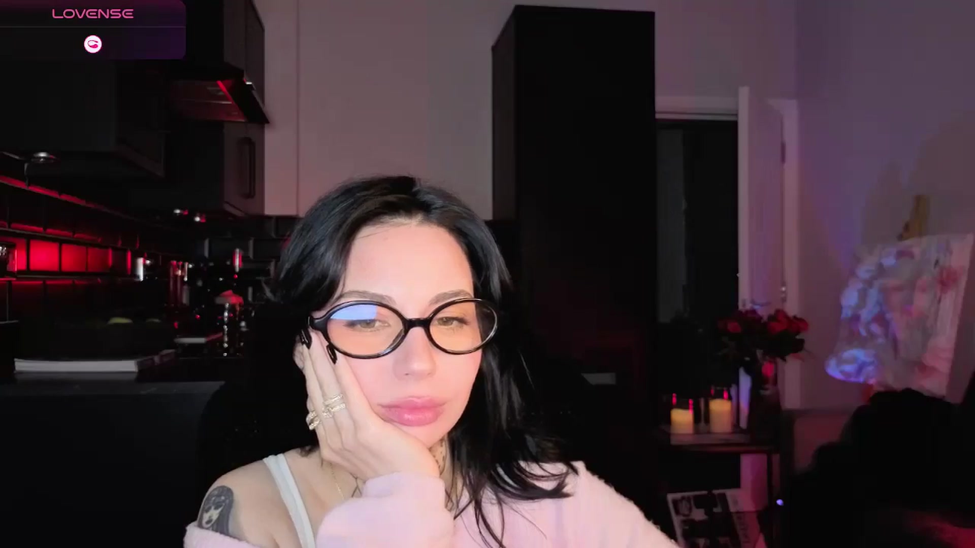 Gallery image thumbnail from Alice's myfreecams stream on, 01/26/2026, 10:06 image 13 of 20