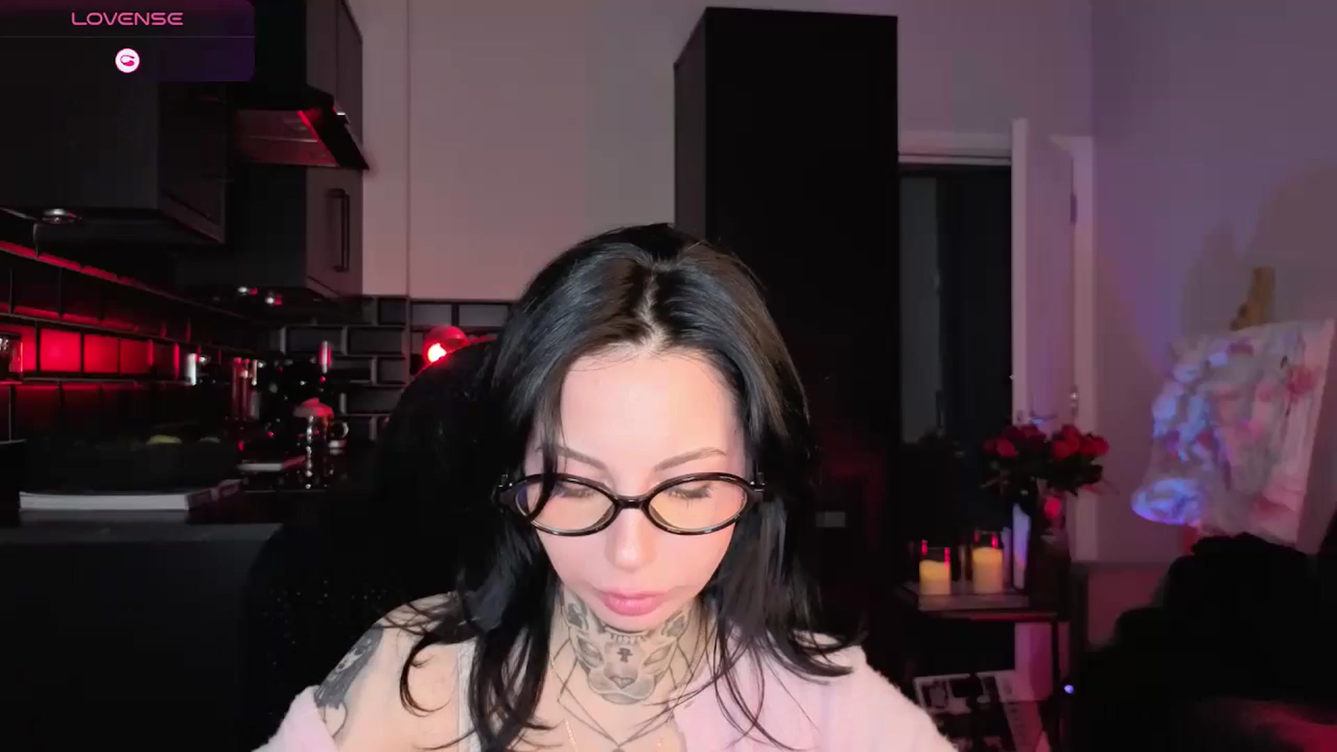 Gallery image thumbnail from Alice's myfreecams stream on, 01/26/2026, 10:06 image 12 of 20