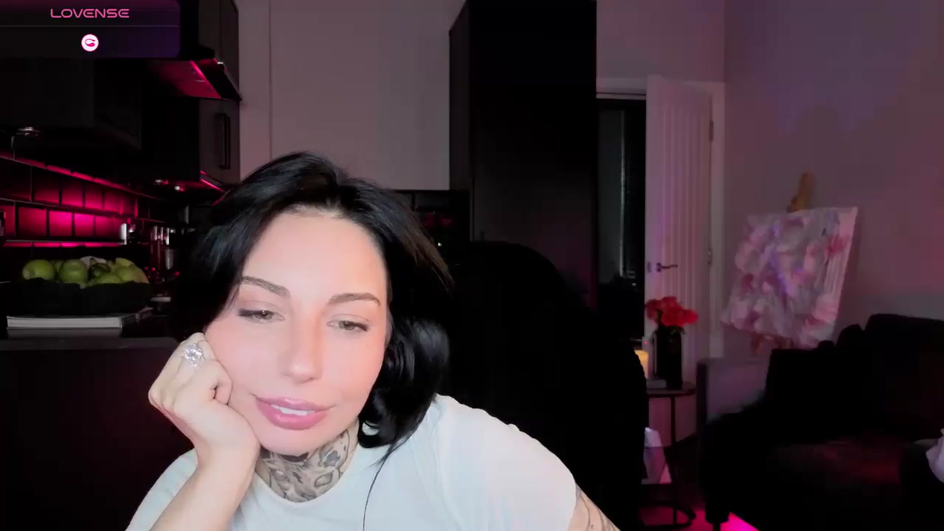 Gallery image thumbnail from Alice's myfreecams stream on, 01/31/2026, 13:22 image 19 of 20