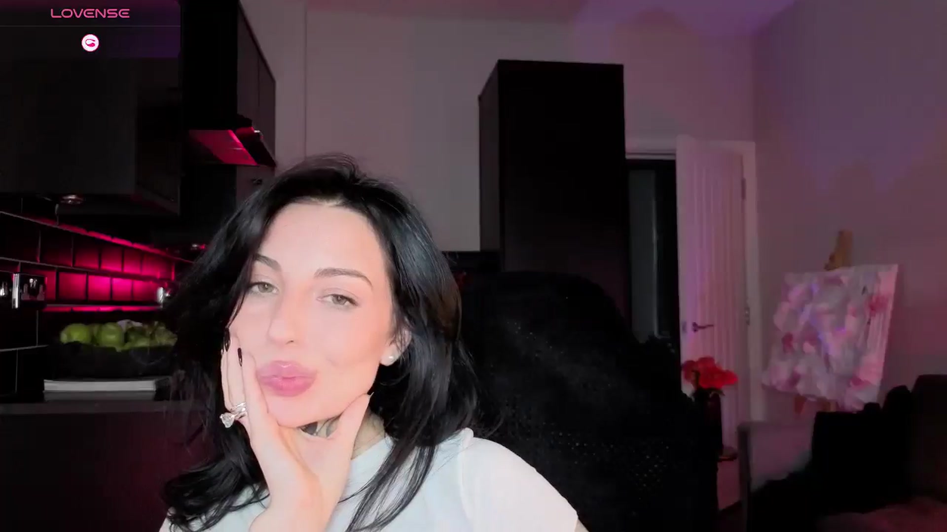 Gallery image thumbnail from Alice's myfreecams stream on, 01/31/2026, 14:29 image 18 of 20