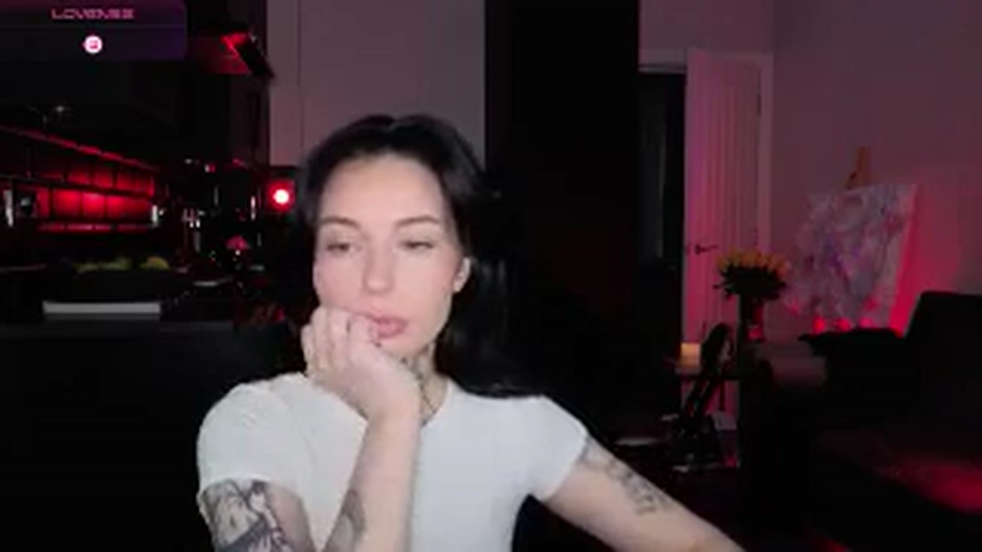 Gallery image thumbnail from Alice's myfreecams stream on, 02/06/2026, 12:59 image 11 of 20