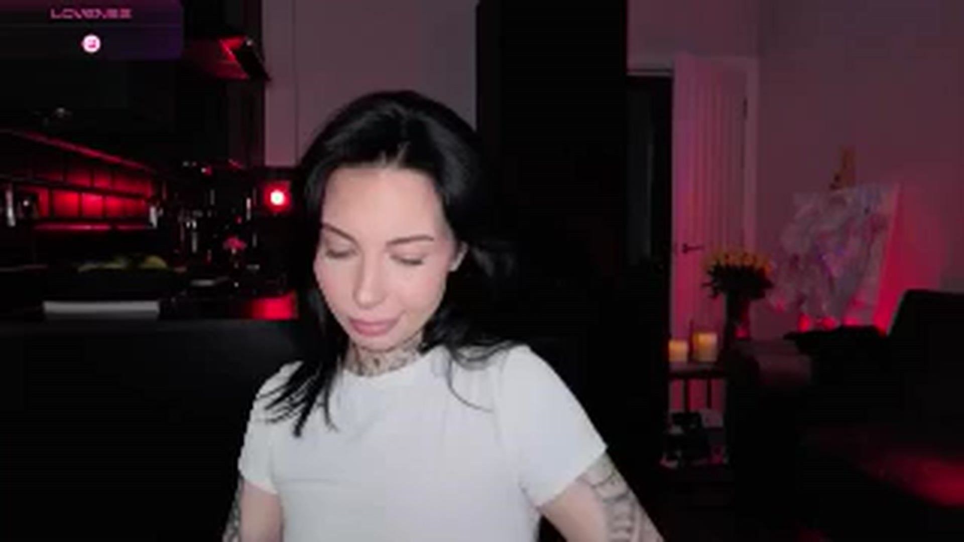 Gallery image thumbnail from Alice's myfreecams stream on, 02/06/2026, 12:59 image 16 of 20