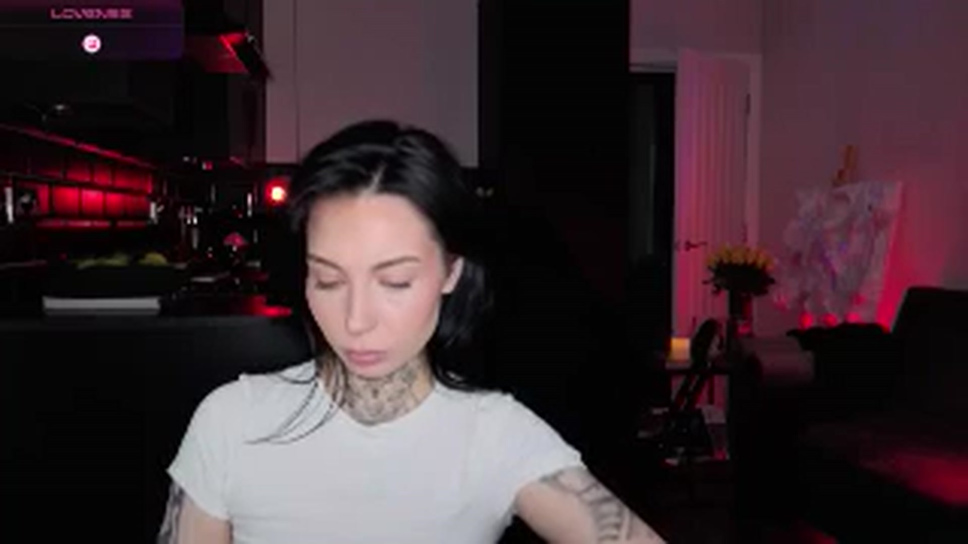 Gallery image thumbnail from Alice's myfreecams stream on, 02/06/2026, 12:59 image 12 of 20