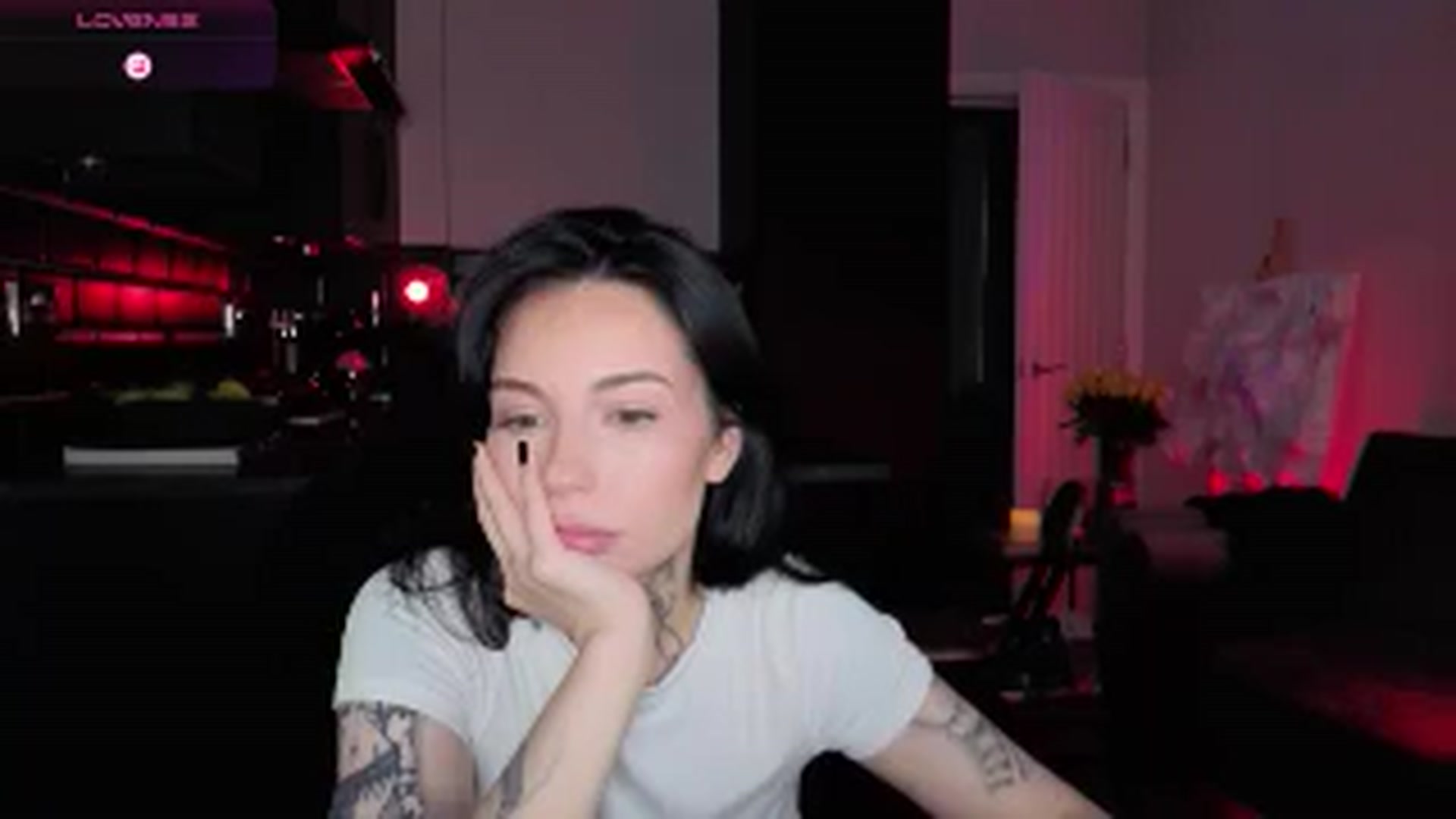 Gallery image thumbnail from Alice's myfreecams stream on, 02/06/2026, 12:59 image 13 of 20
