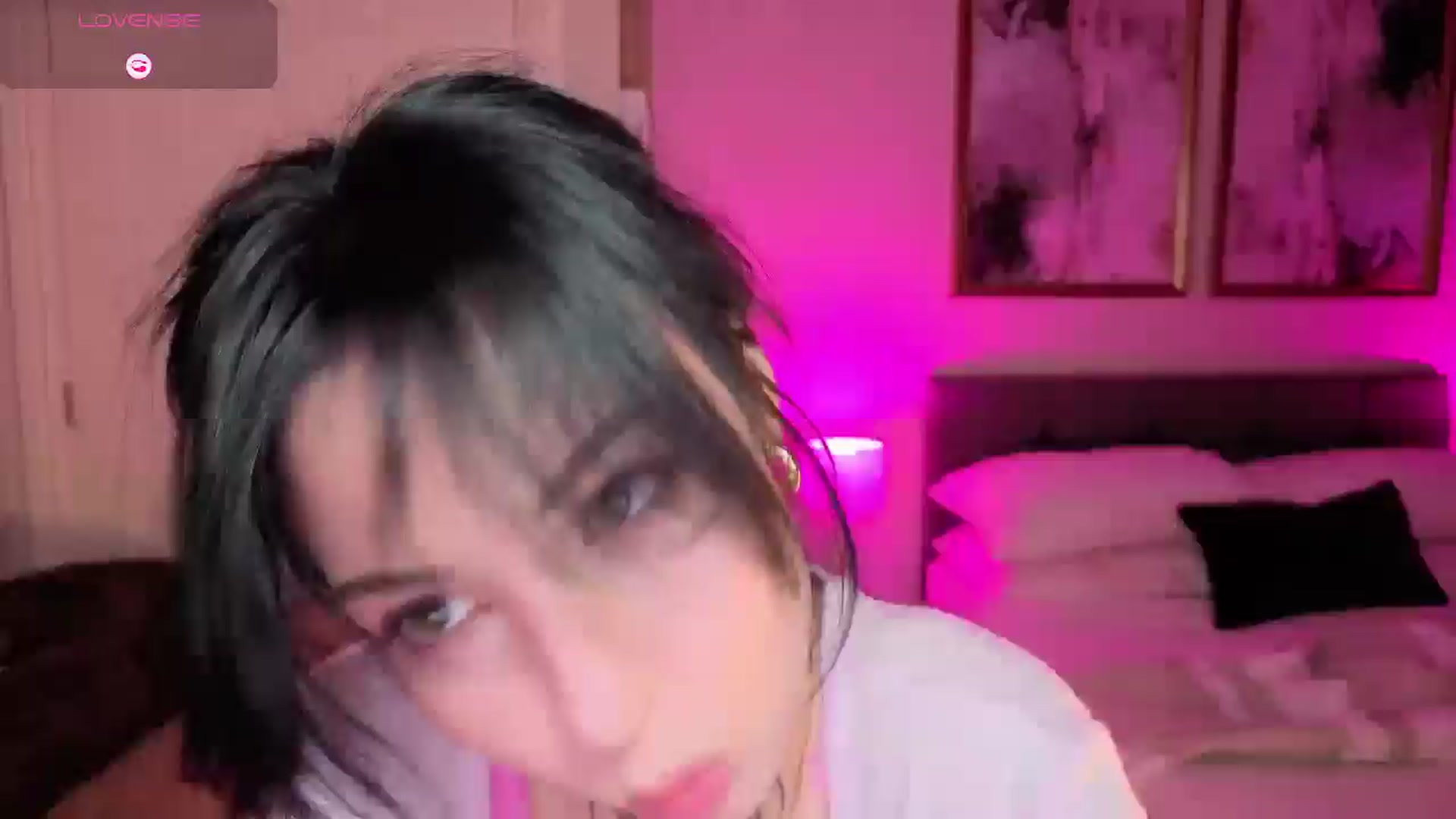 Gallery image thumbnail from Alice's myfreecams stream on, 02/15/2026, 21:20 image 19 of 20