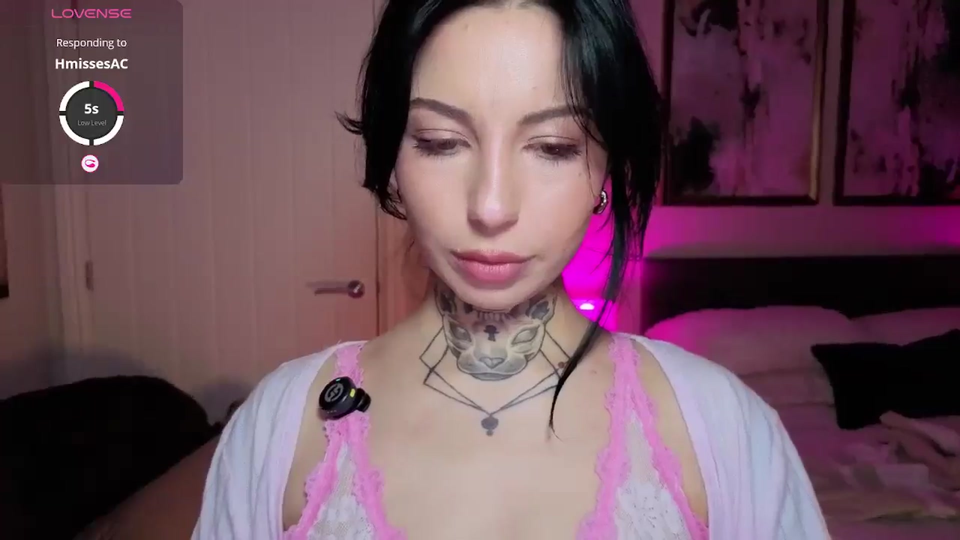 Gallery image thumbnail from Alice's myfreecams stream on, 02/15/2026, 23:30 image 6 of 20